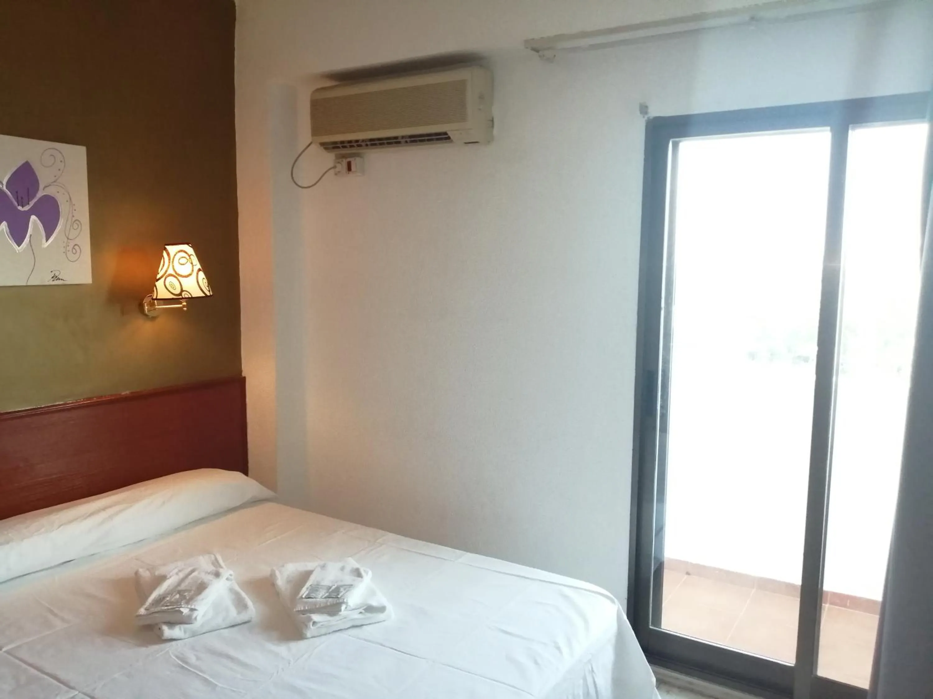 Bed in Hostal Jaime I