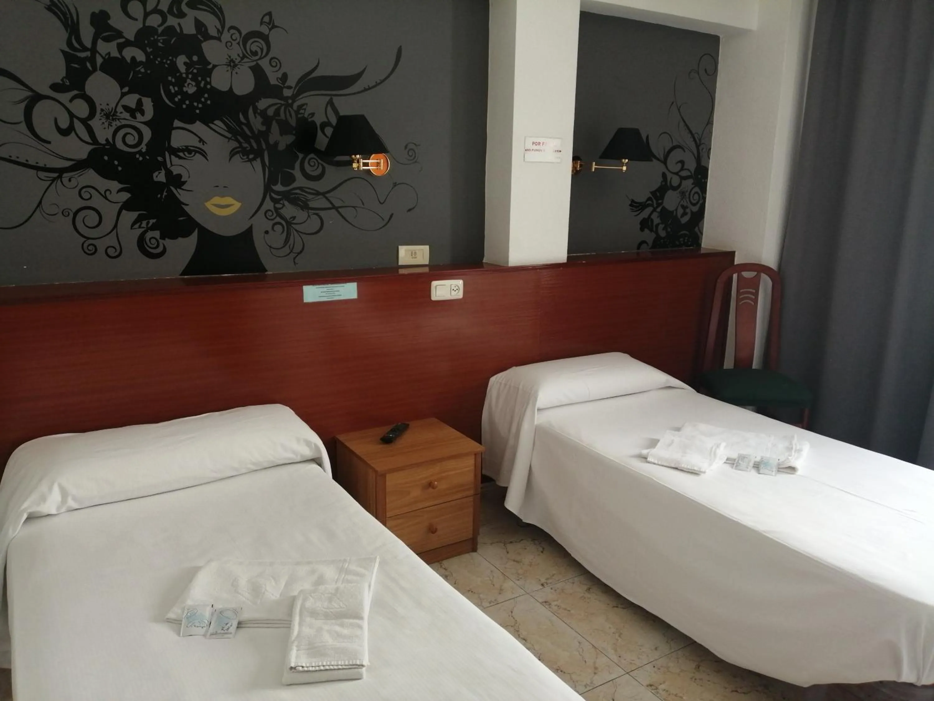 Bed in Hostal Jaime I