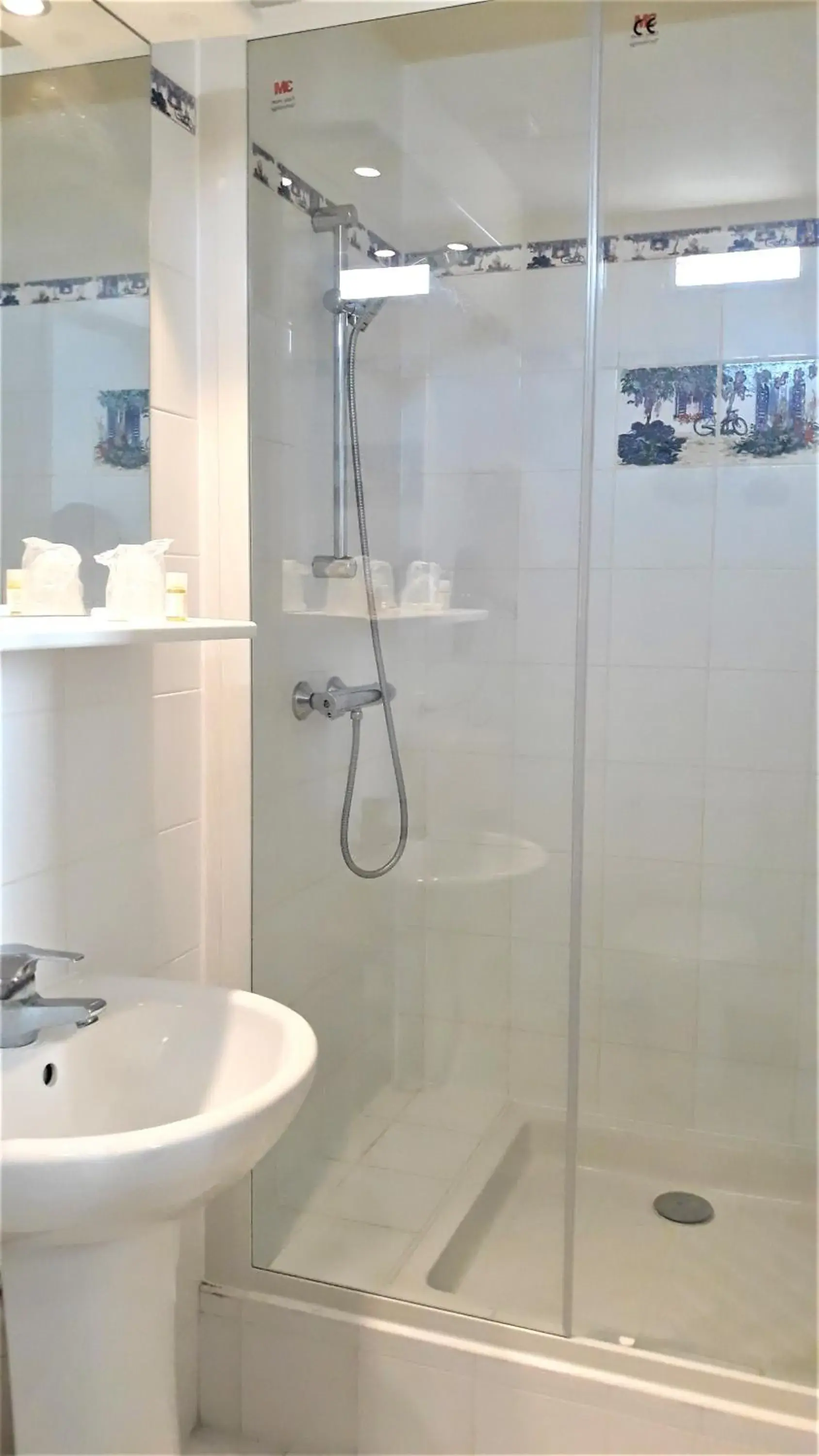 Single Room in Hotel Le Reynita Single Room in Hotel Le Reynita