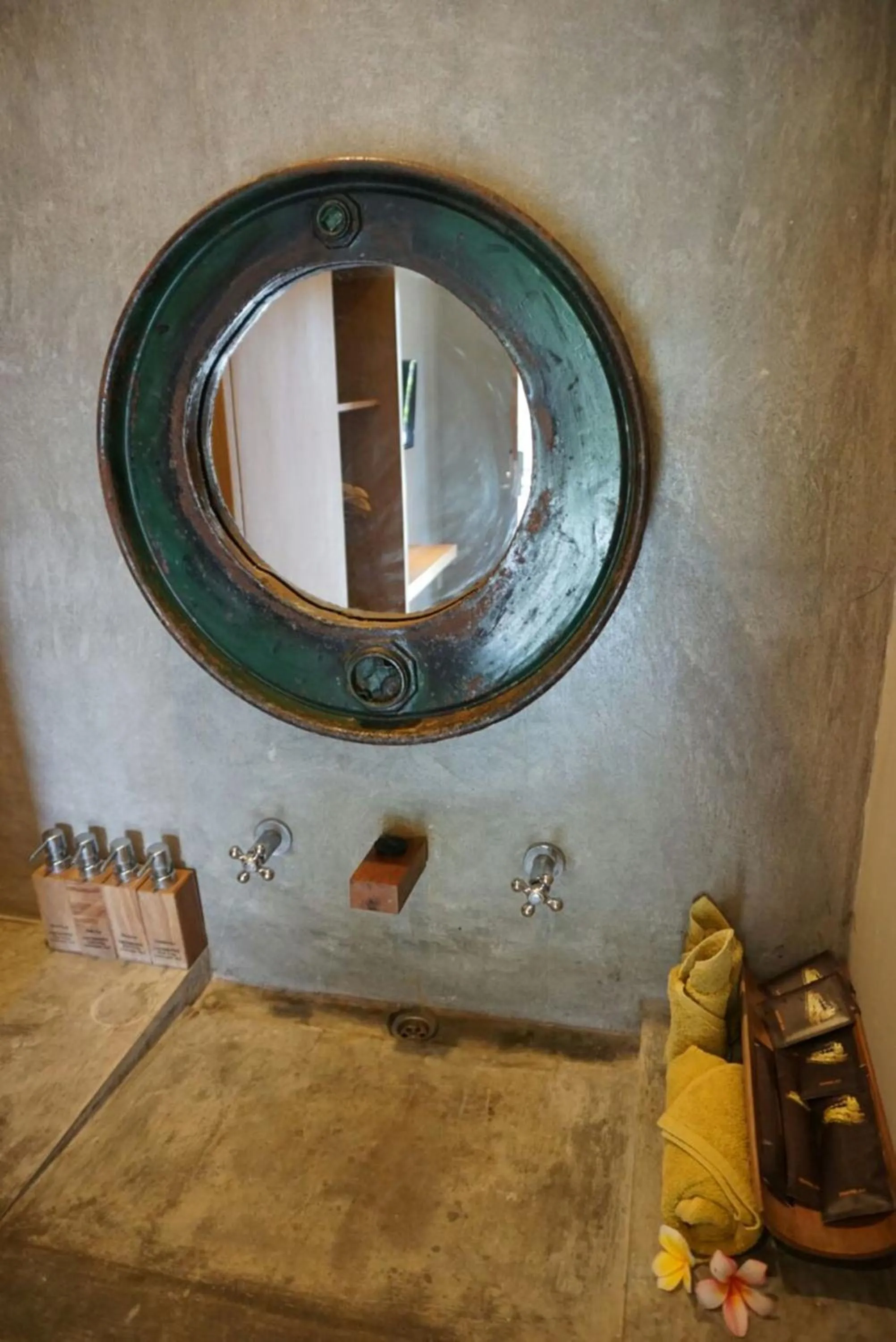 Bathroom in Locomotive Hotel and Spa by EPS