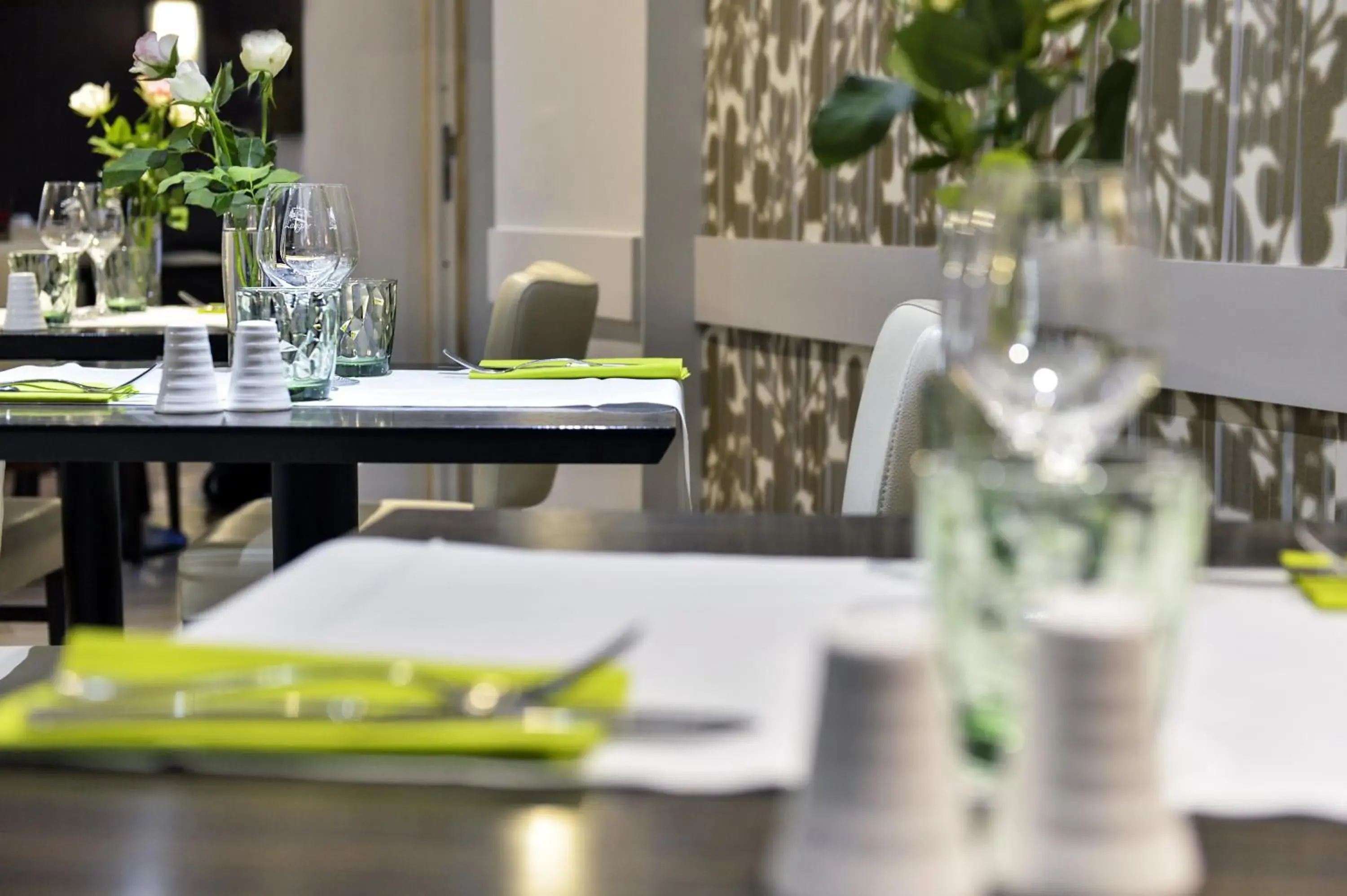 Restaurant/places to eat in Cristal Hôtel Restaurant - Logis Hotels Restaurant/places to eat in Cristal Hôtel Restaurant - Logis Hotels