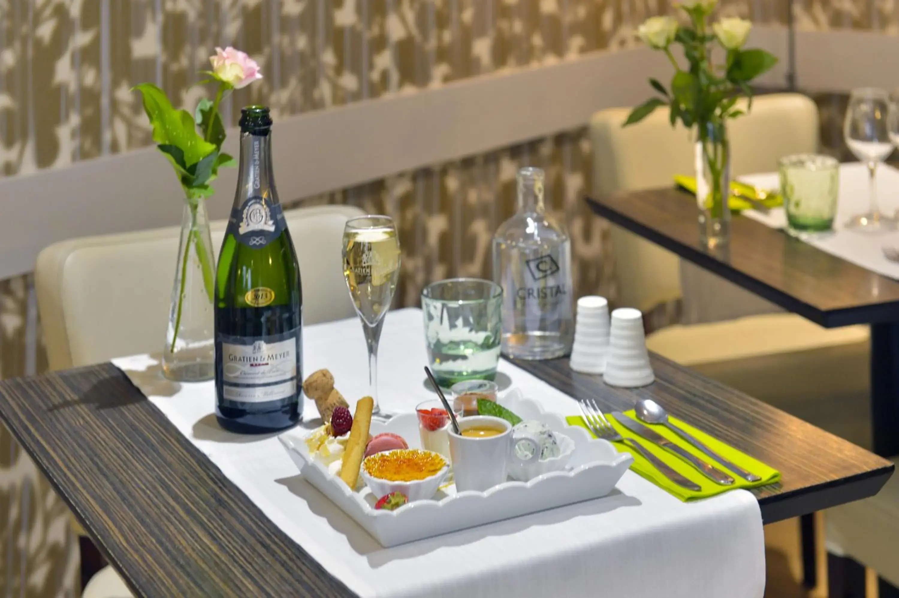 Restaurant/places to eat in Cristal Hôtel Restaurant - Logis Hotels Restaurant/places to eat in Cristal Hôtel Restaurant - Logis Hotels