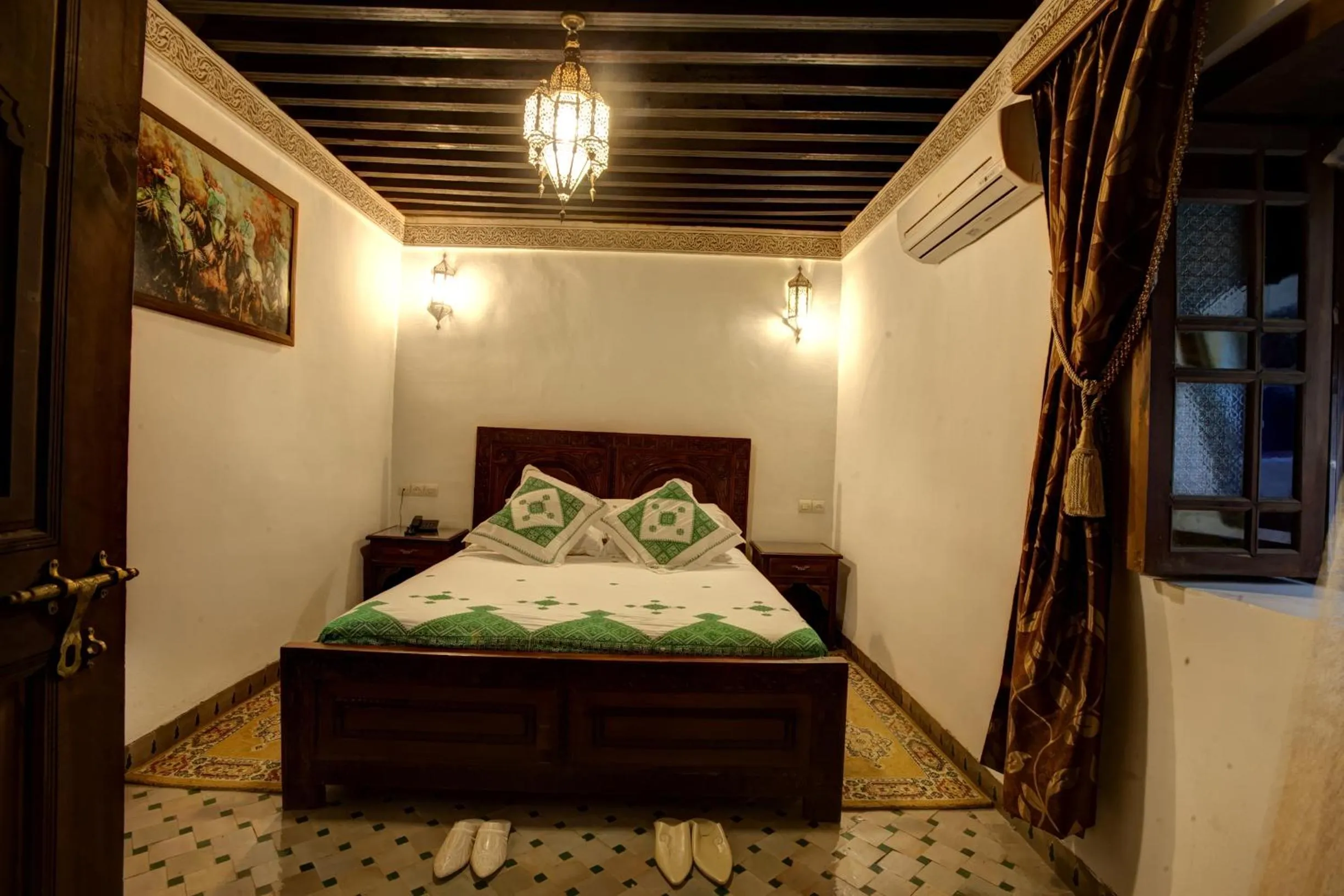 Photo of the whole room, Bed in Riad Salam Fes & Spa