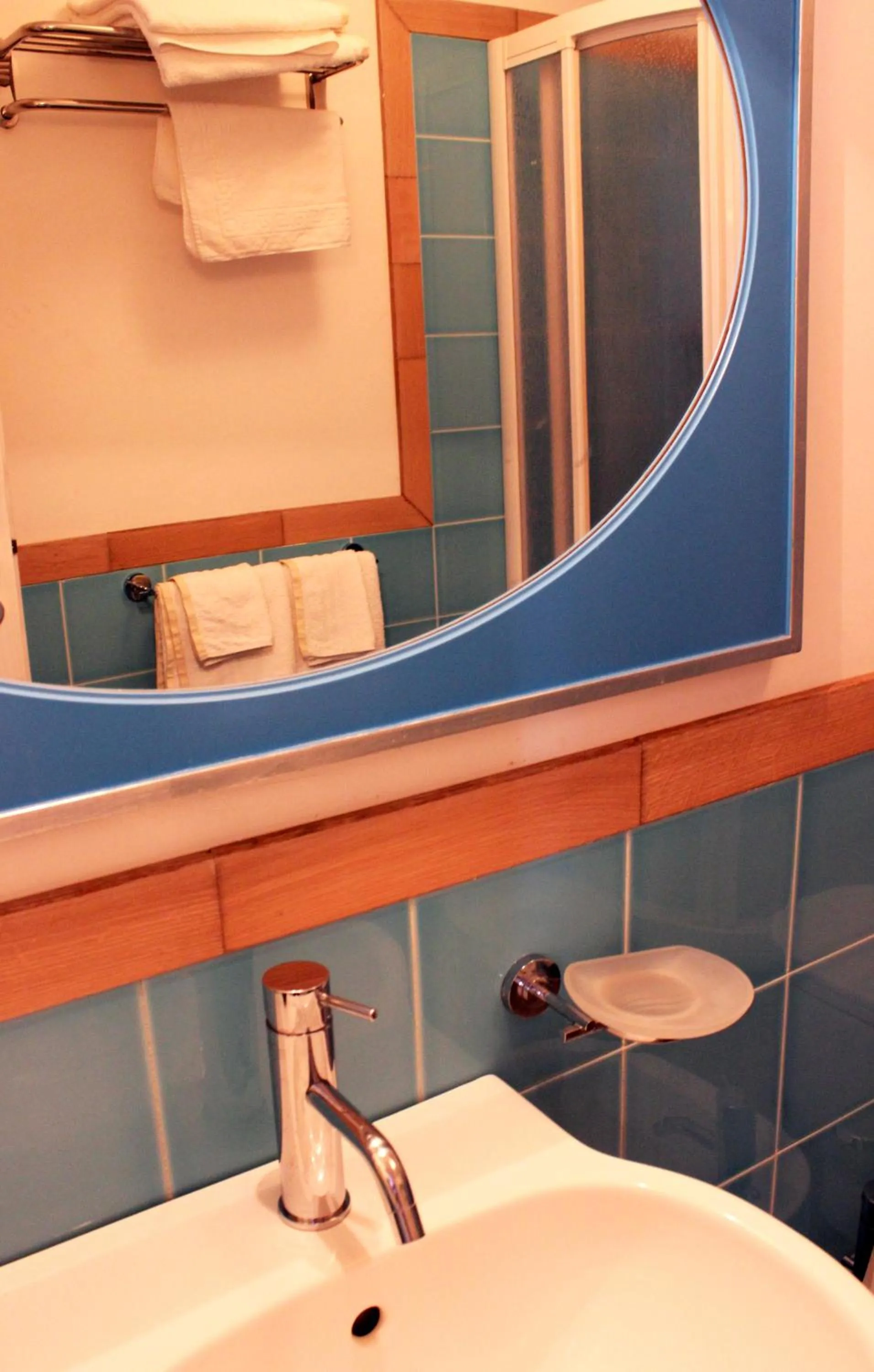 Bathroom in Hotel O'scià