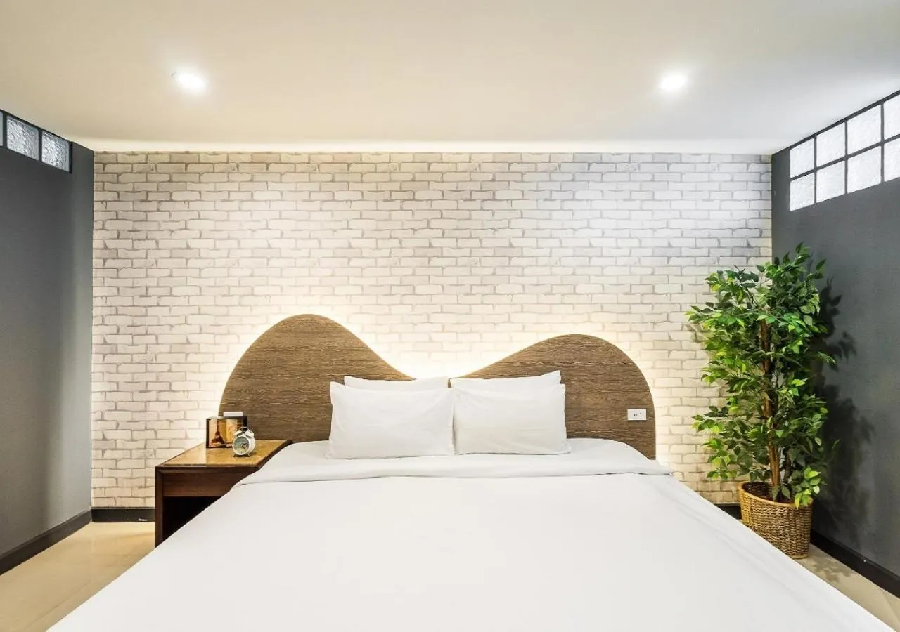 Bed in Ton Aor Place Hotel