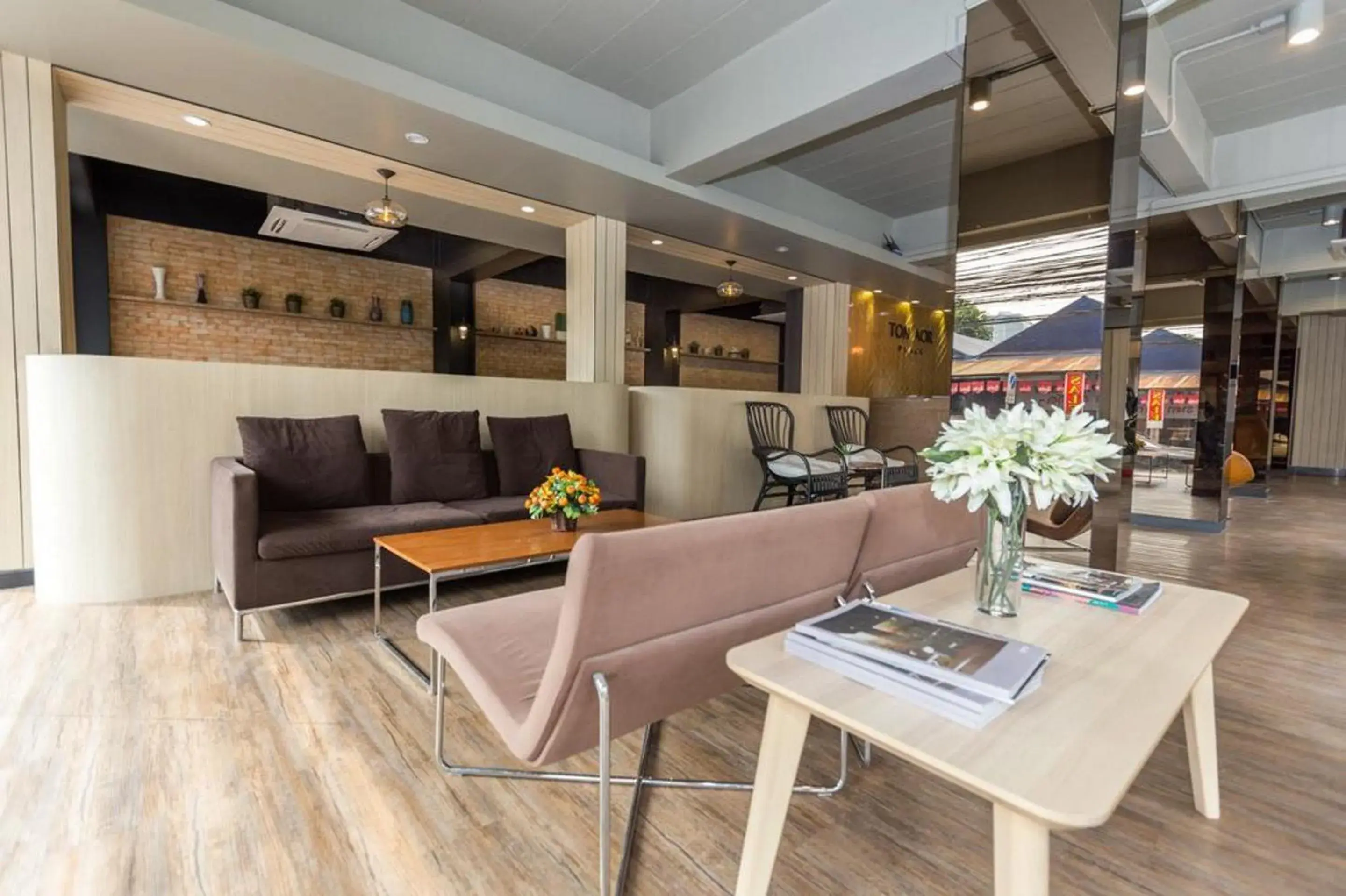 Lobby or reception in Ton Aor Place Hotel Lobby or reception in Ton Aor Place Hotel