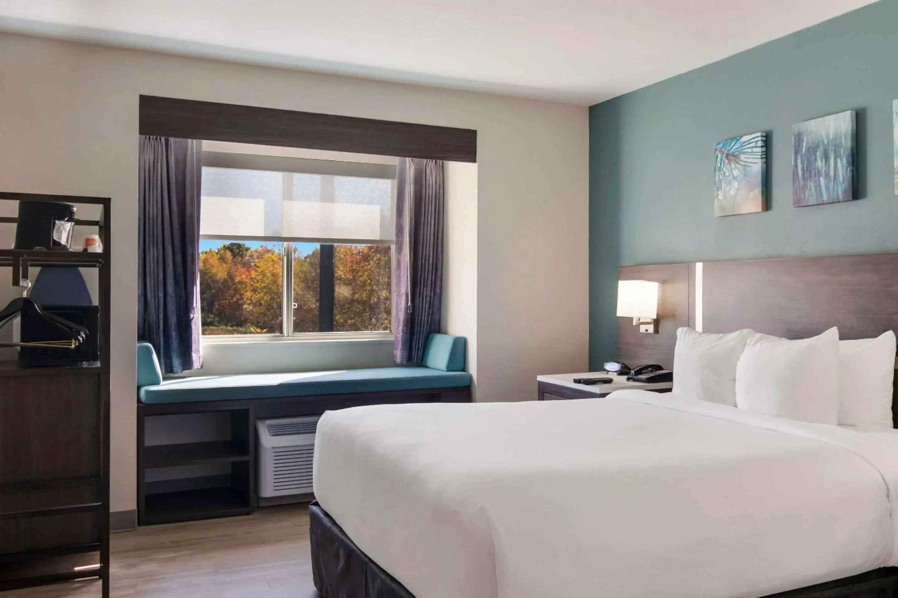 Bedroom in Sleep Inn & Suites Clarion, PA near I-80 Bedroom in Sleep Inn & Suites Clarion, PA near I-80