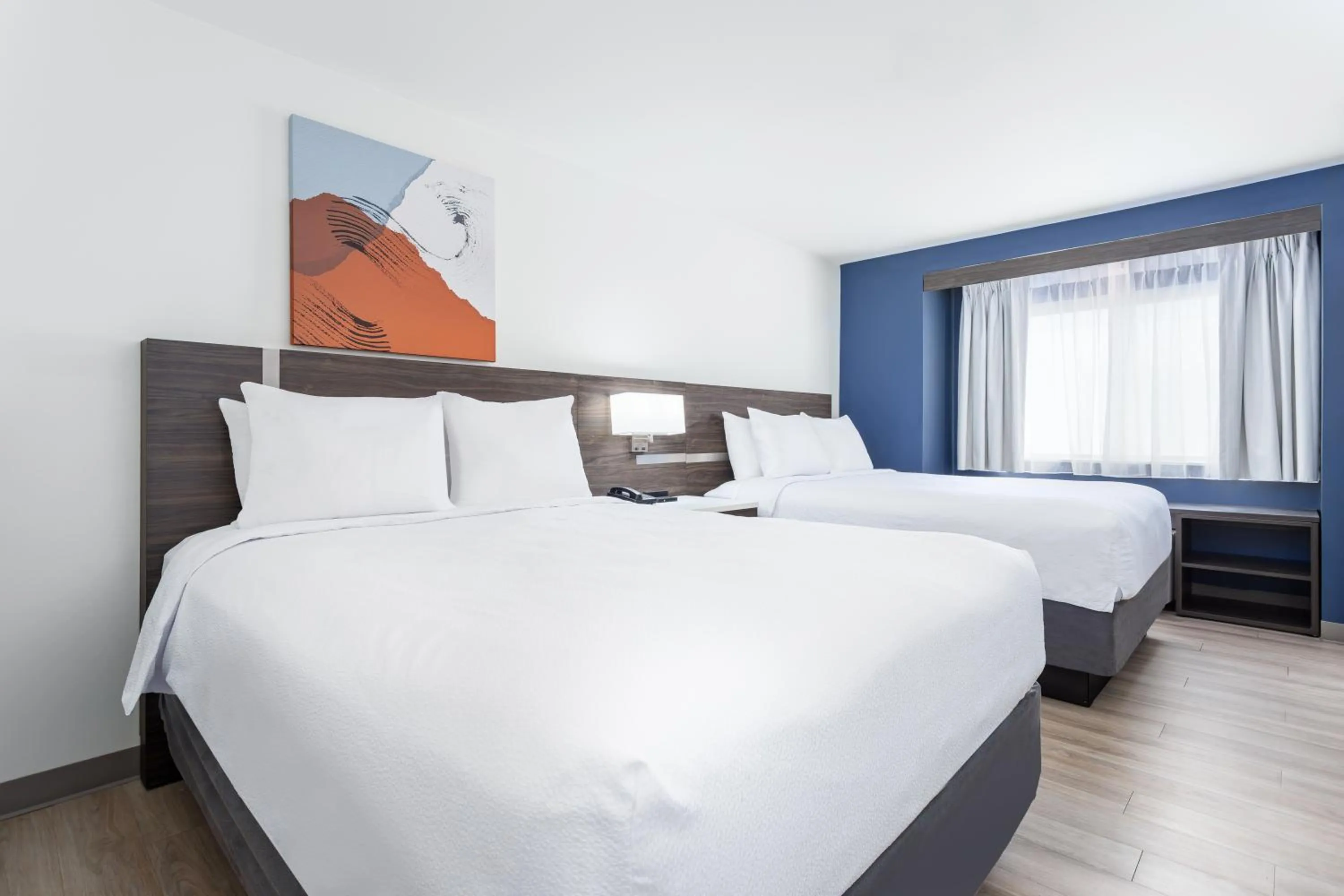 Bed in Spark by Hilton Clarion