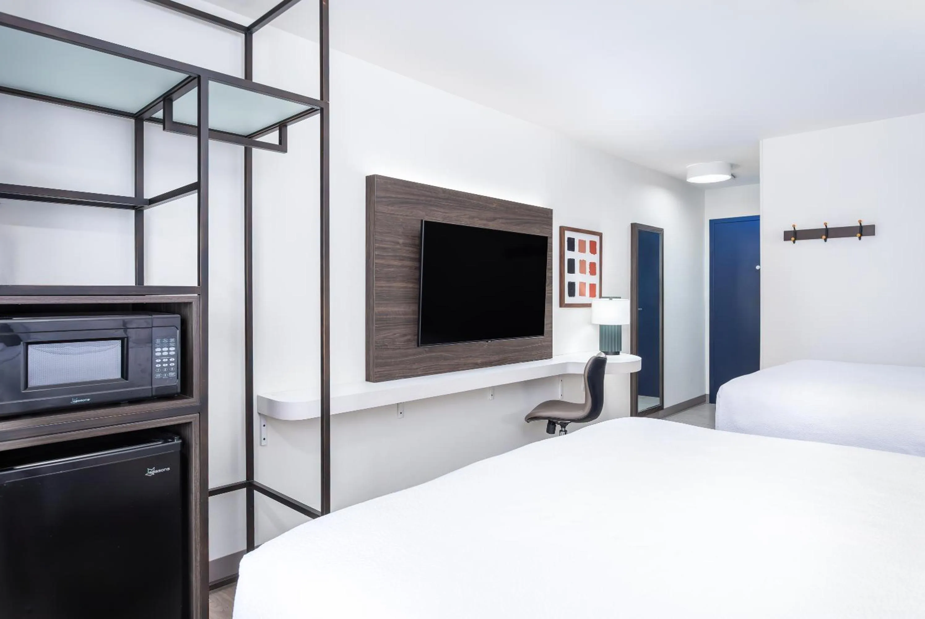 Bed in Spark by Hilton Clarion