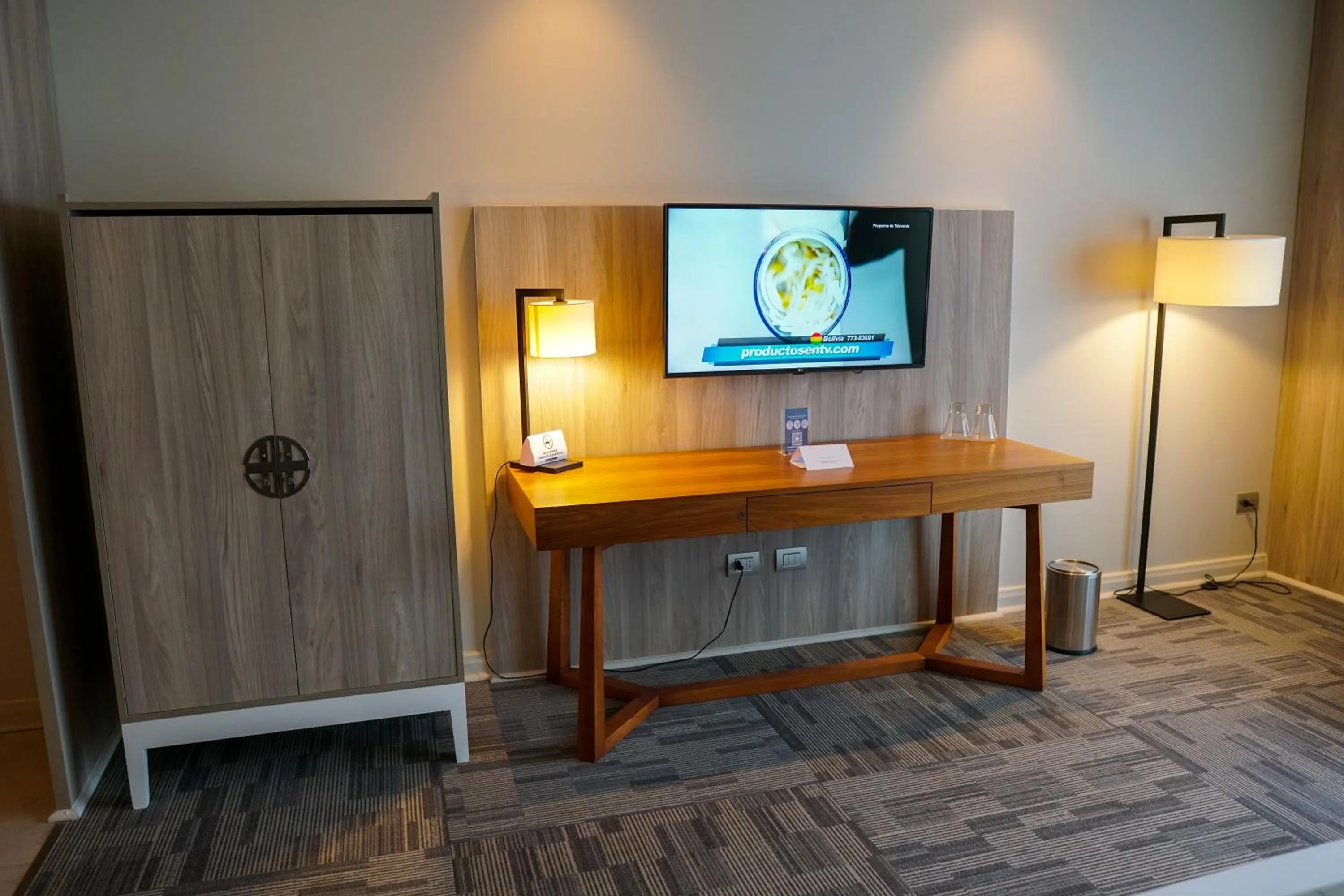 People in Hotel Parada Linares