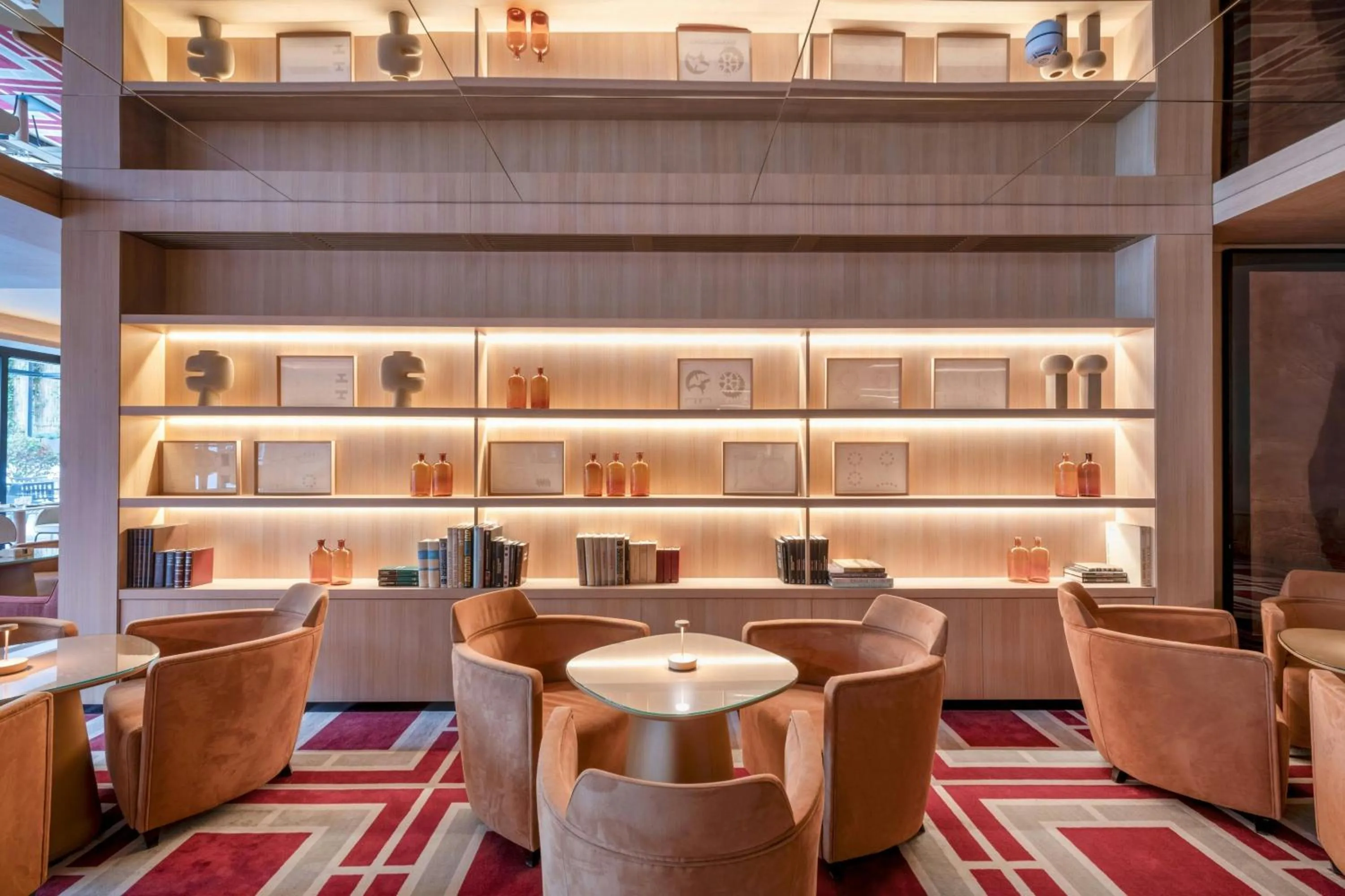 Lounge or bar in AC Hotel Atocha by Marriott