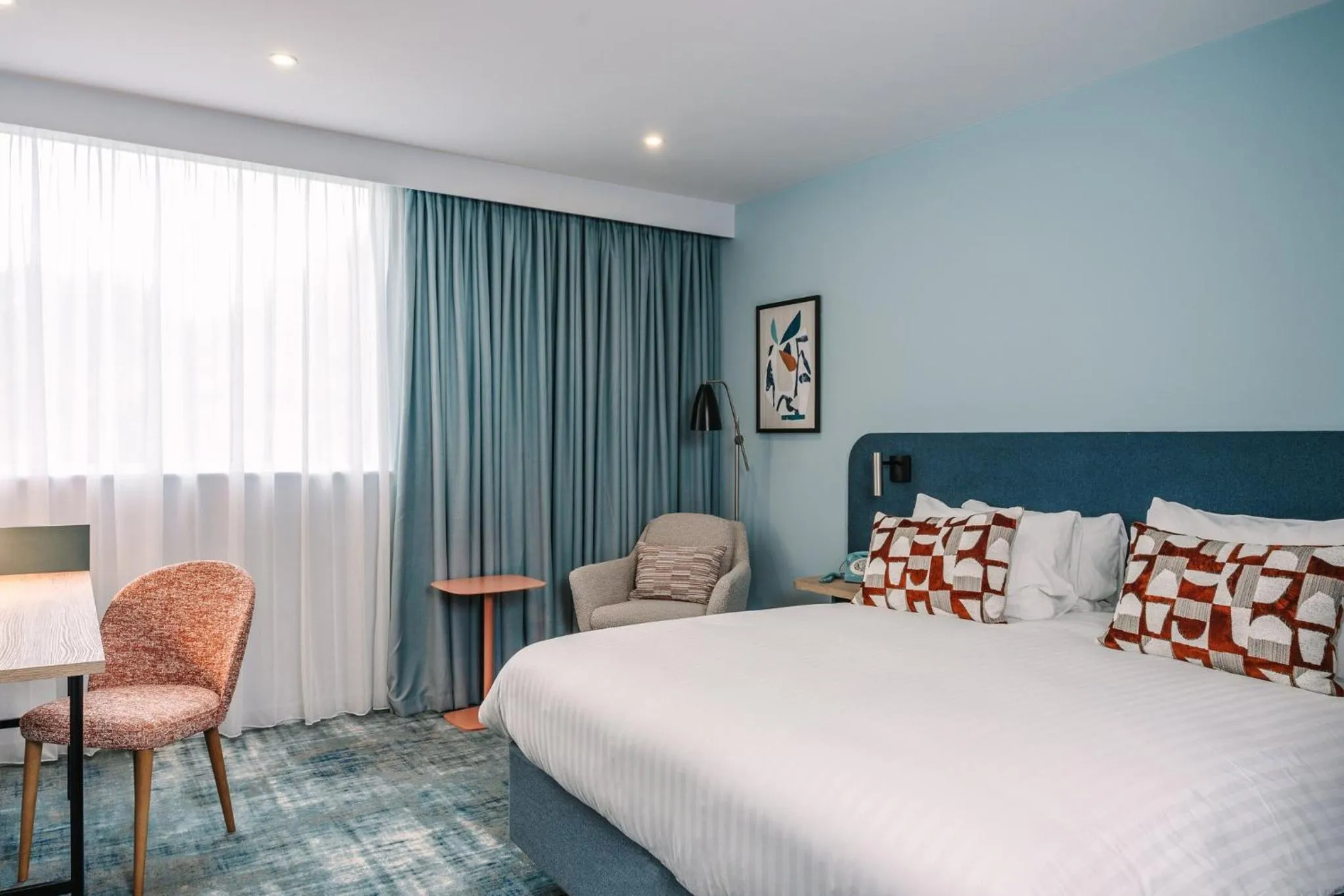 Photo of the whole room, Bed in voco Winchester Hotel & Spa by IHG