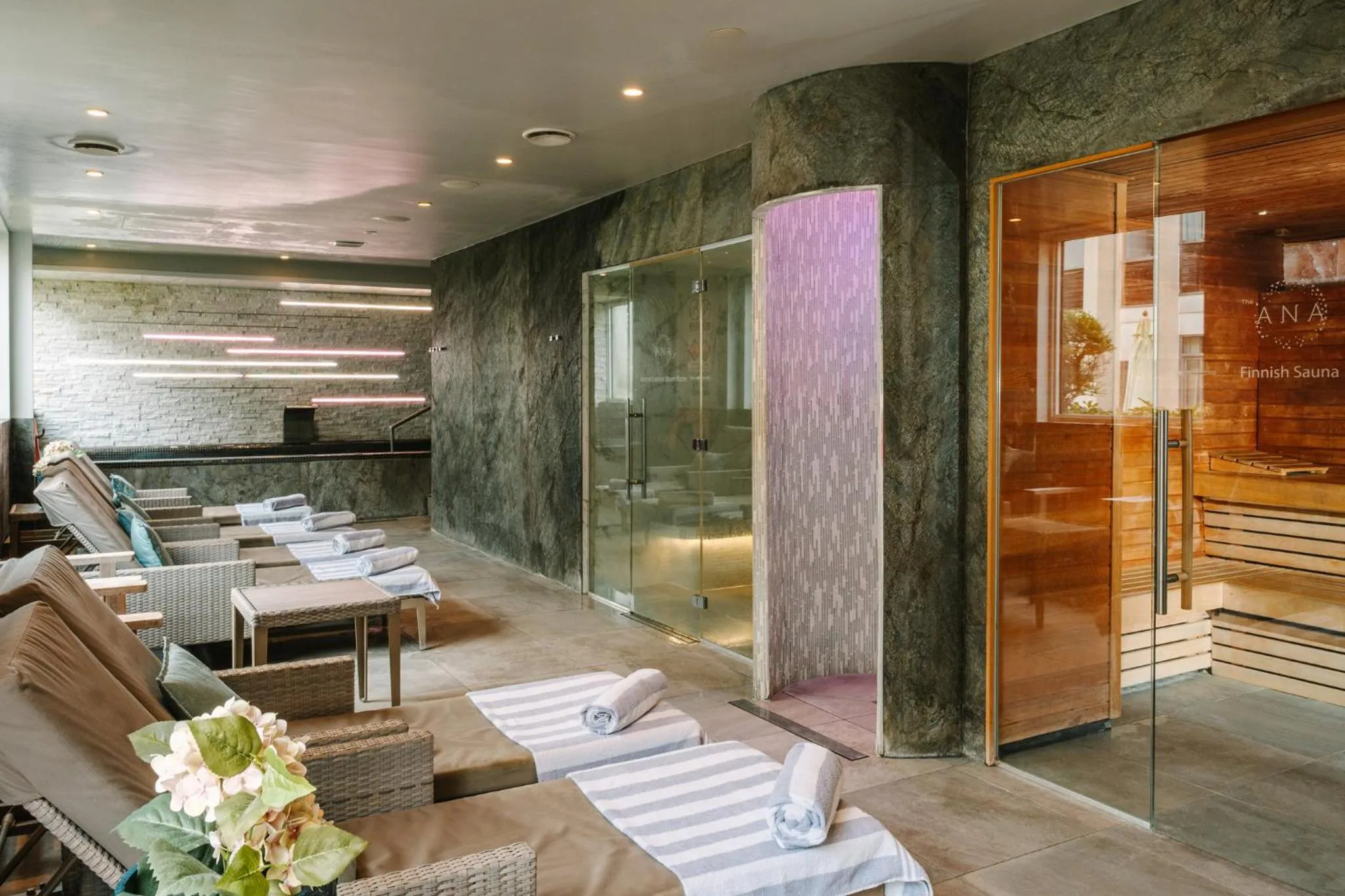 Spa and wellness centre/facilities in voco Winchester Hotel & Spa by IHG