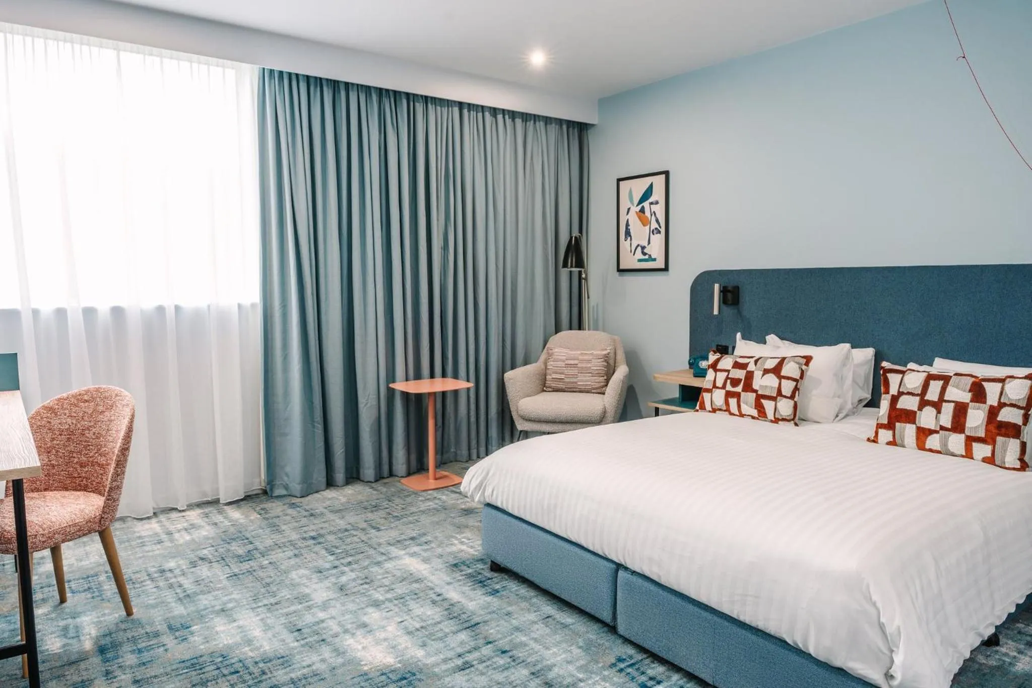 Photo of the whole room, Bed in voco Winchester Hotel & Spa by IHG