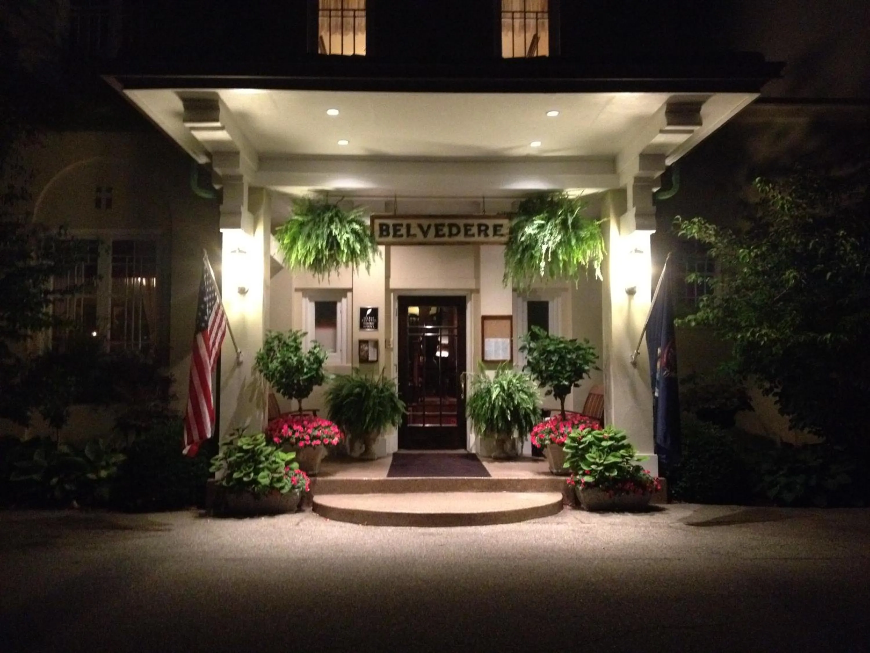 Property building in The Belvedere Inn & Restaurant