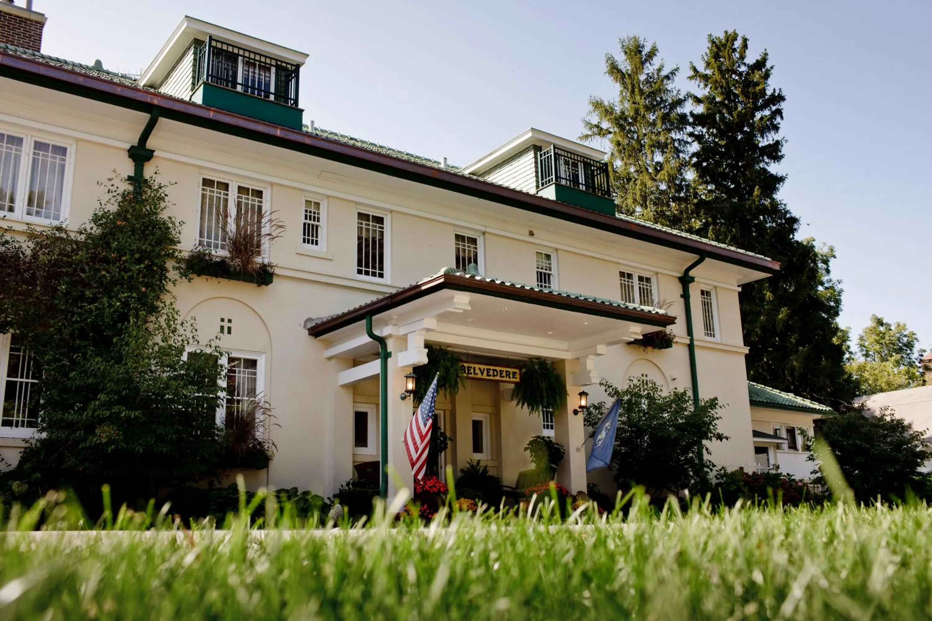 Property building in The Belvedere Inn & Restaurant