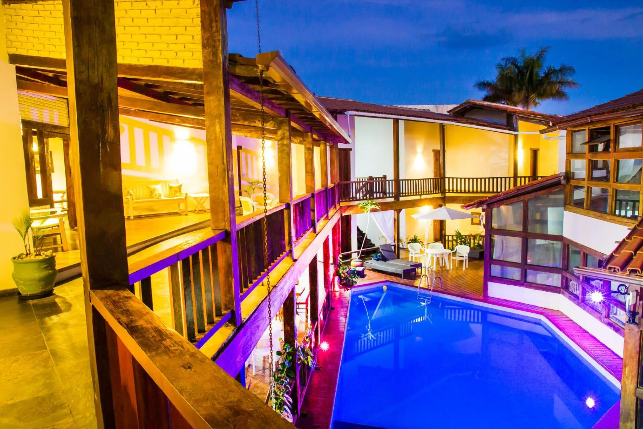 Swimming pool in Novo Hotel Galeão