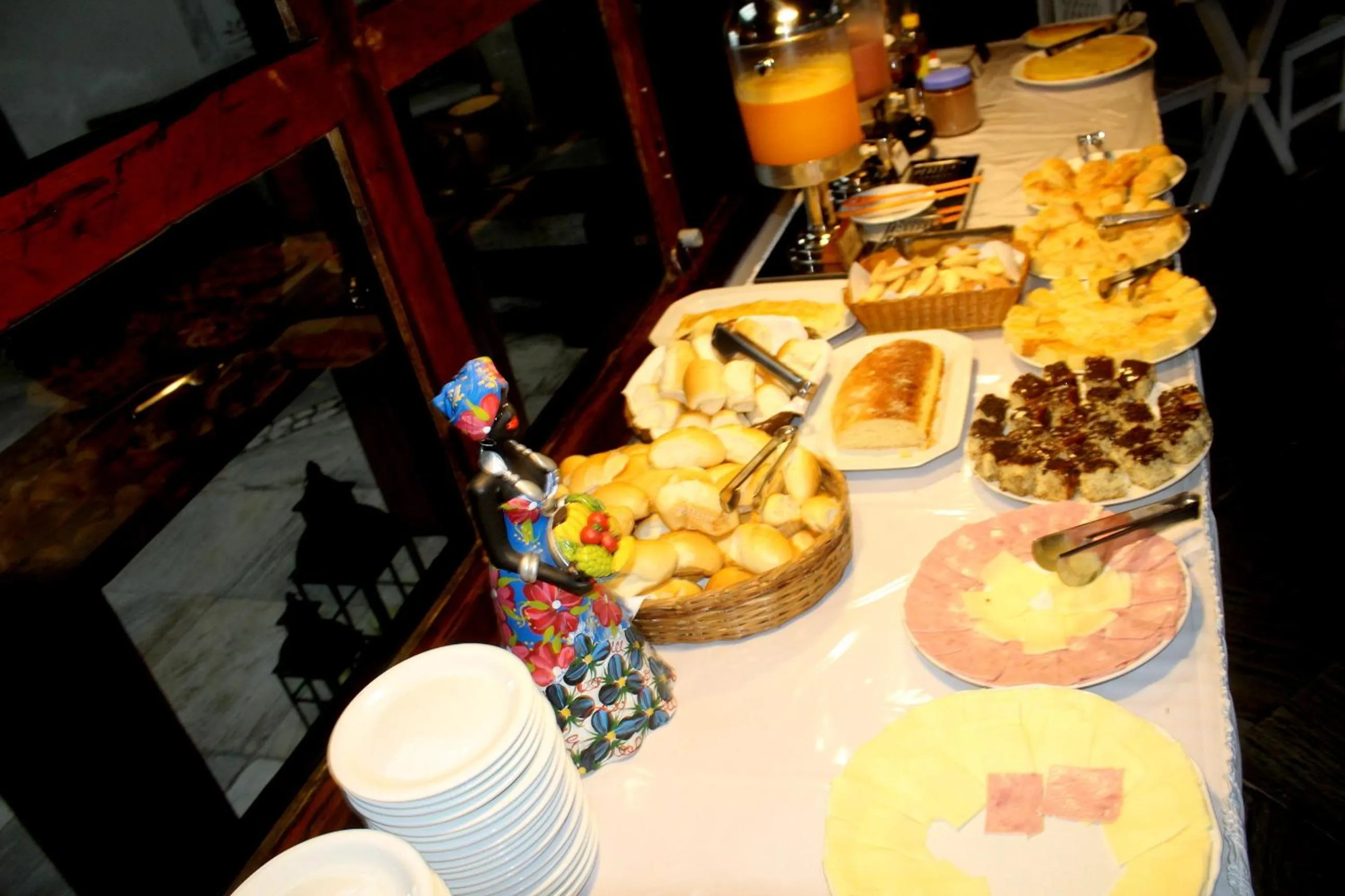 Breakfast in Novo Hotel Galeão