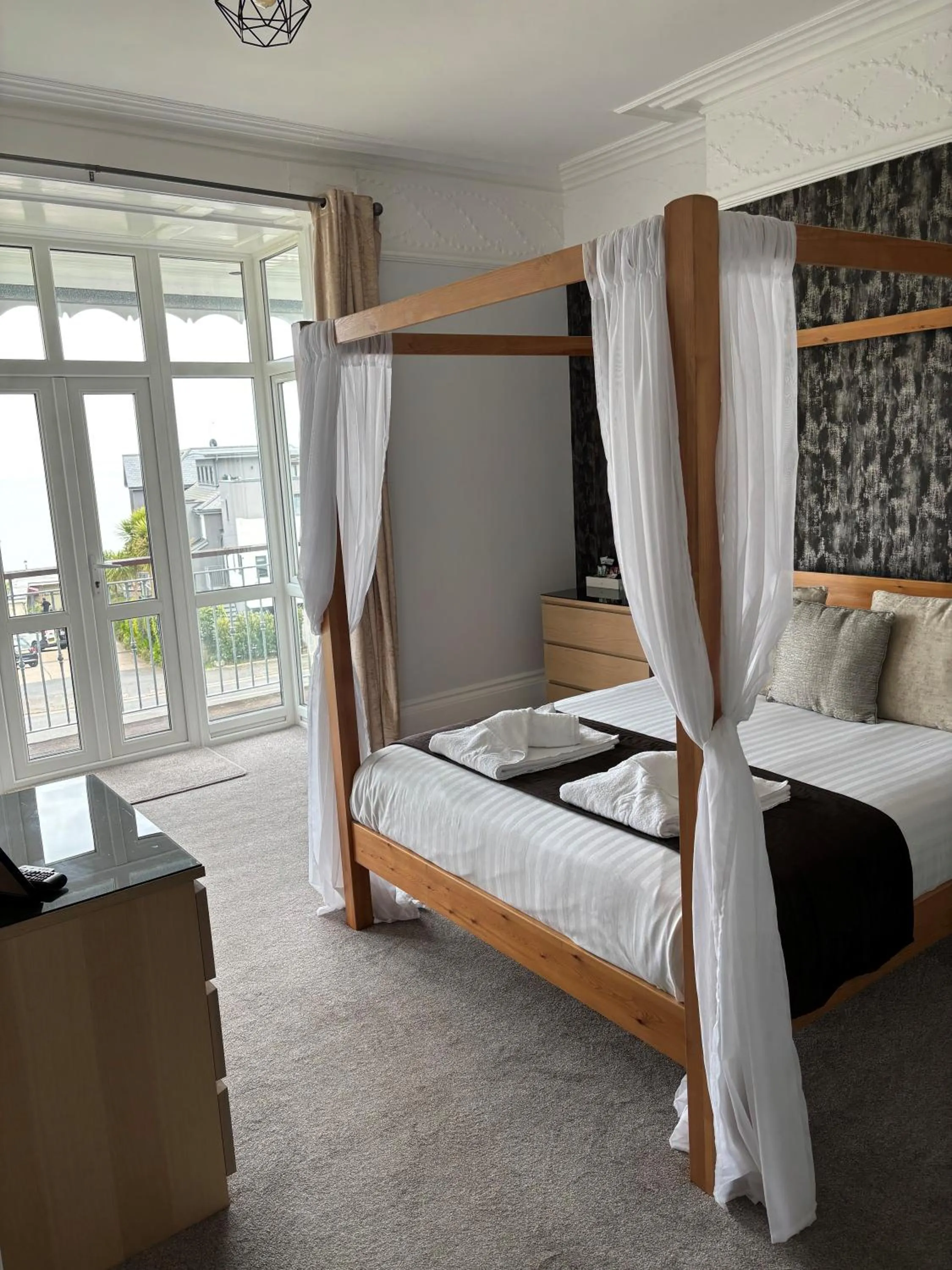 Balcony/Terrace, Bed in The Havelock