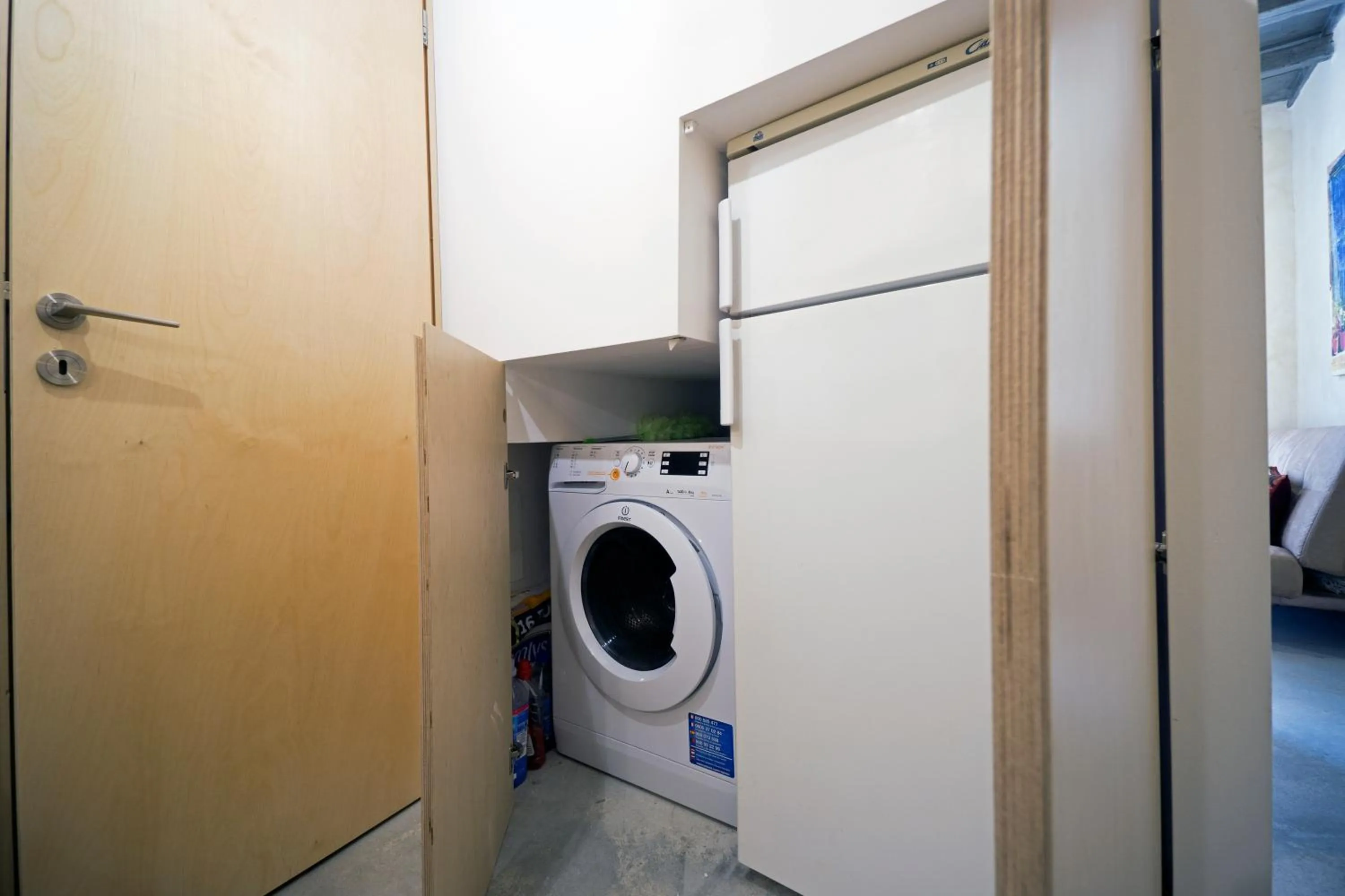 Area and facilities in Evans House