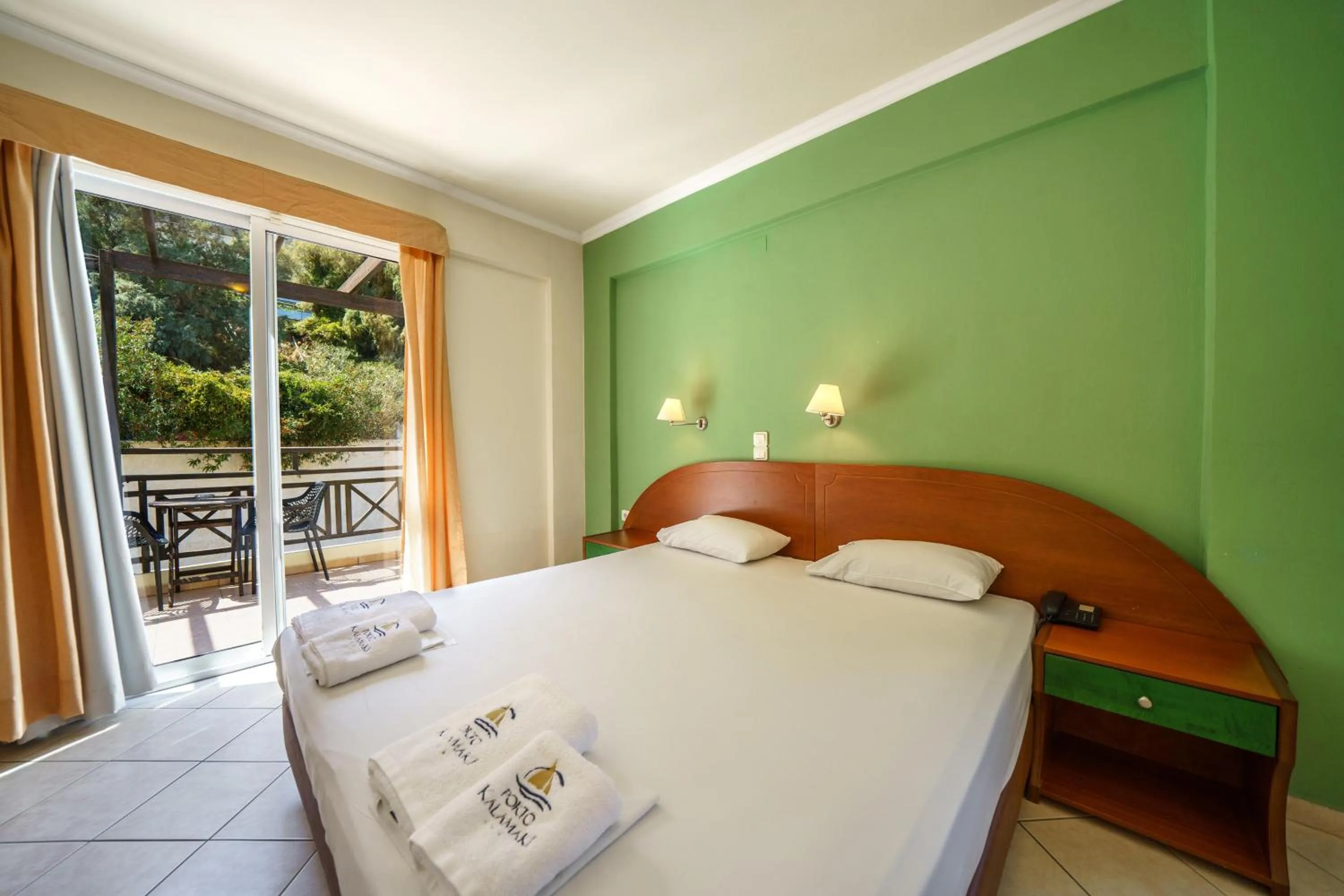 Porto Kalamaki Hotel