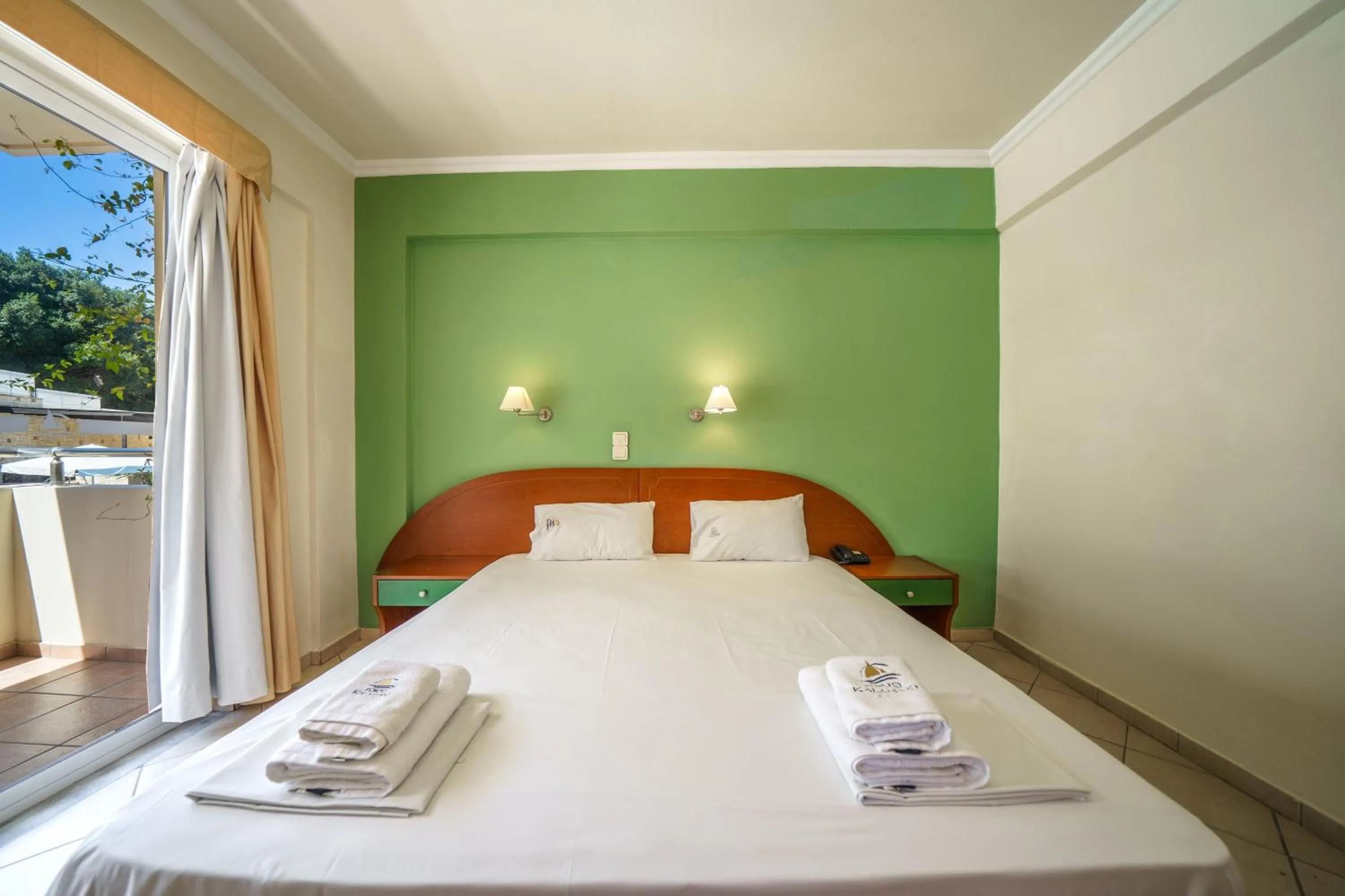 Porto Kalamaki Hotel