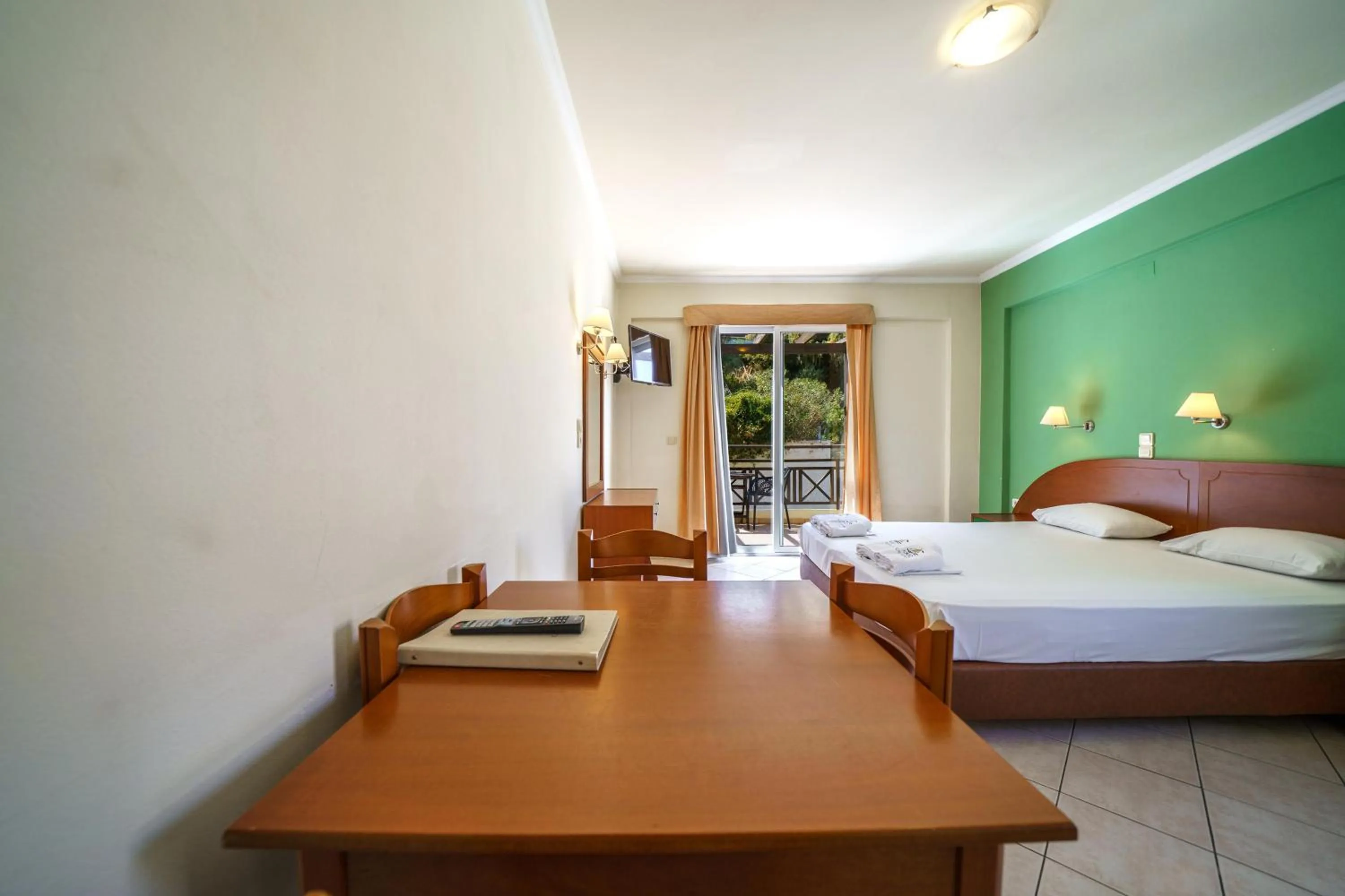 Porto Kalamaki Hotel