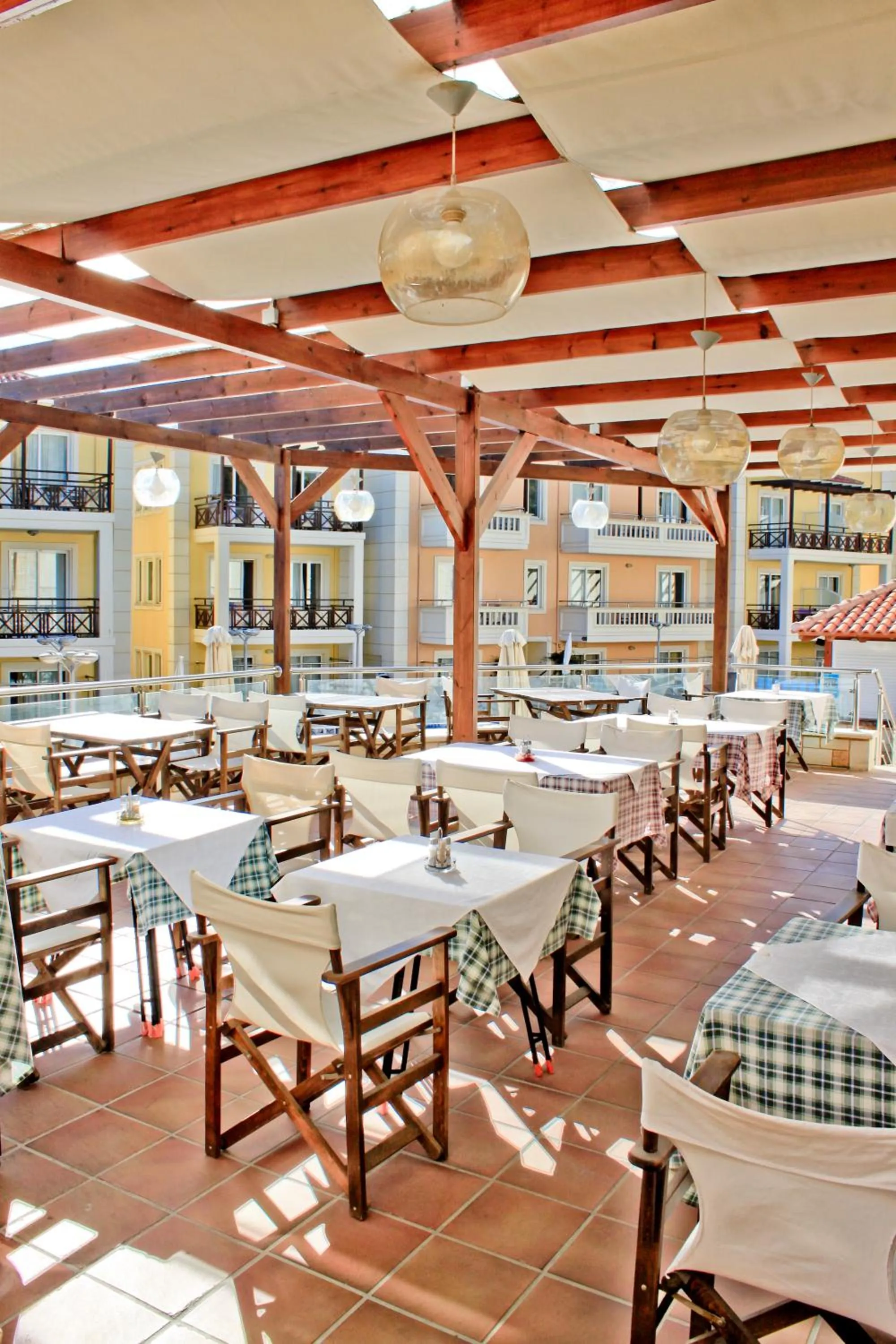 Restaurant/places to eat in Porto Kalamaki Hotel