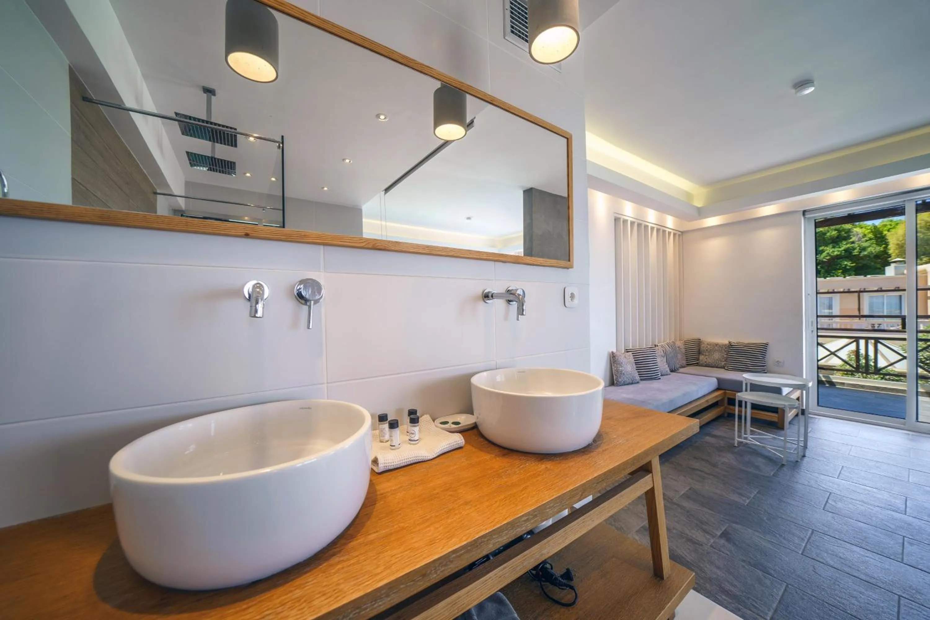 Porto Kalamaki Hotel