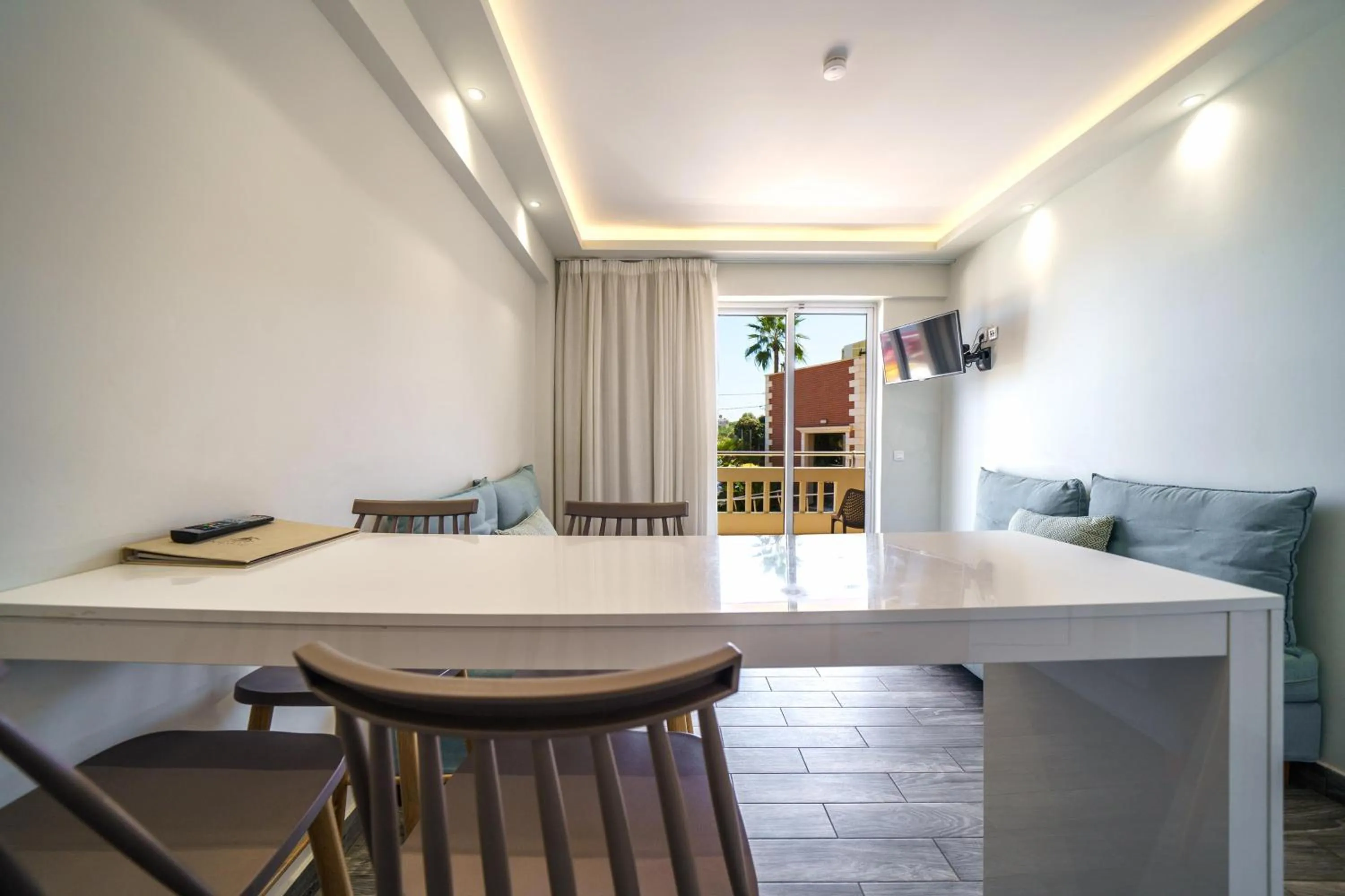 Porto Kalamaki Hotel