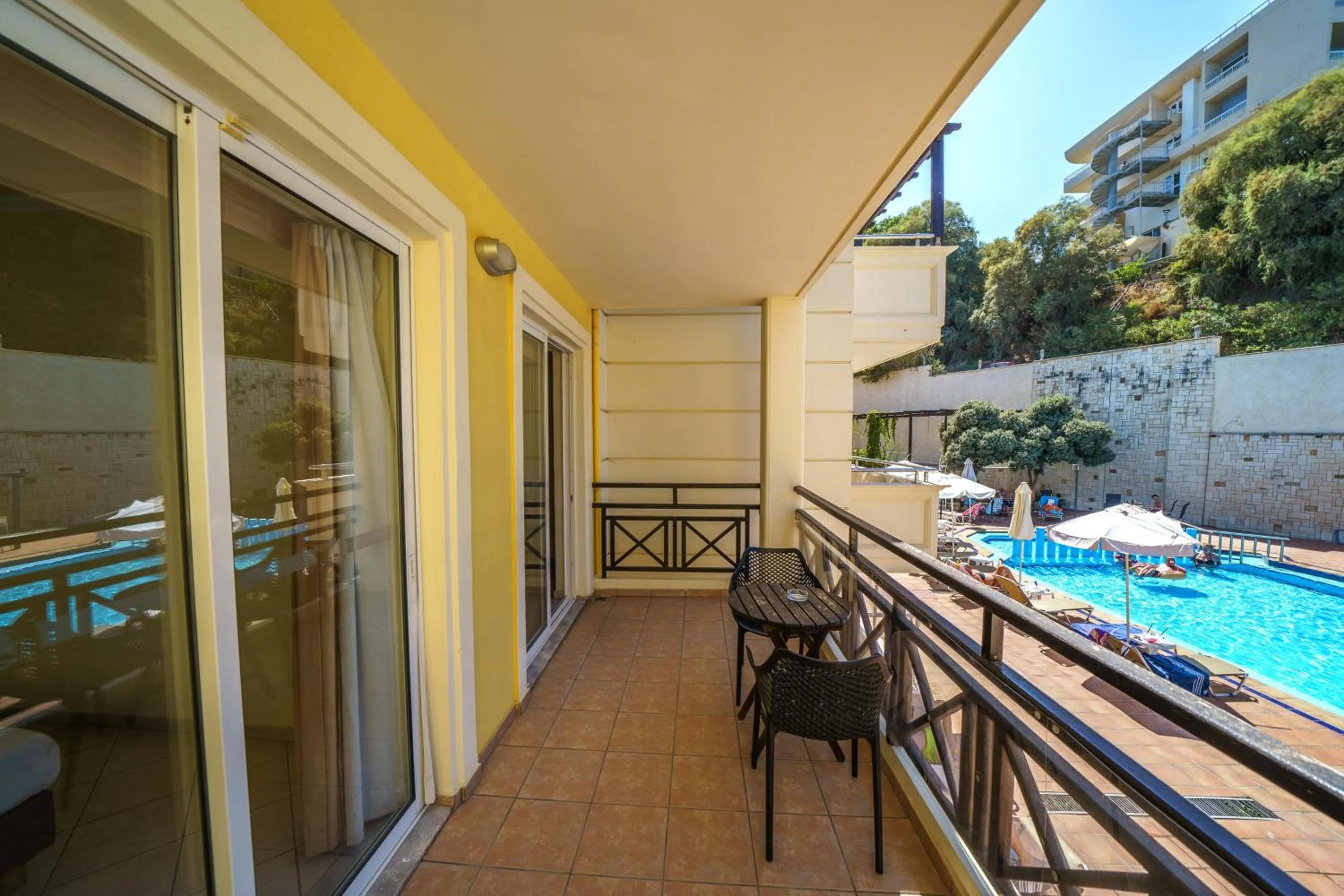 Porto Kalamaki Hotel