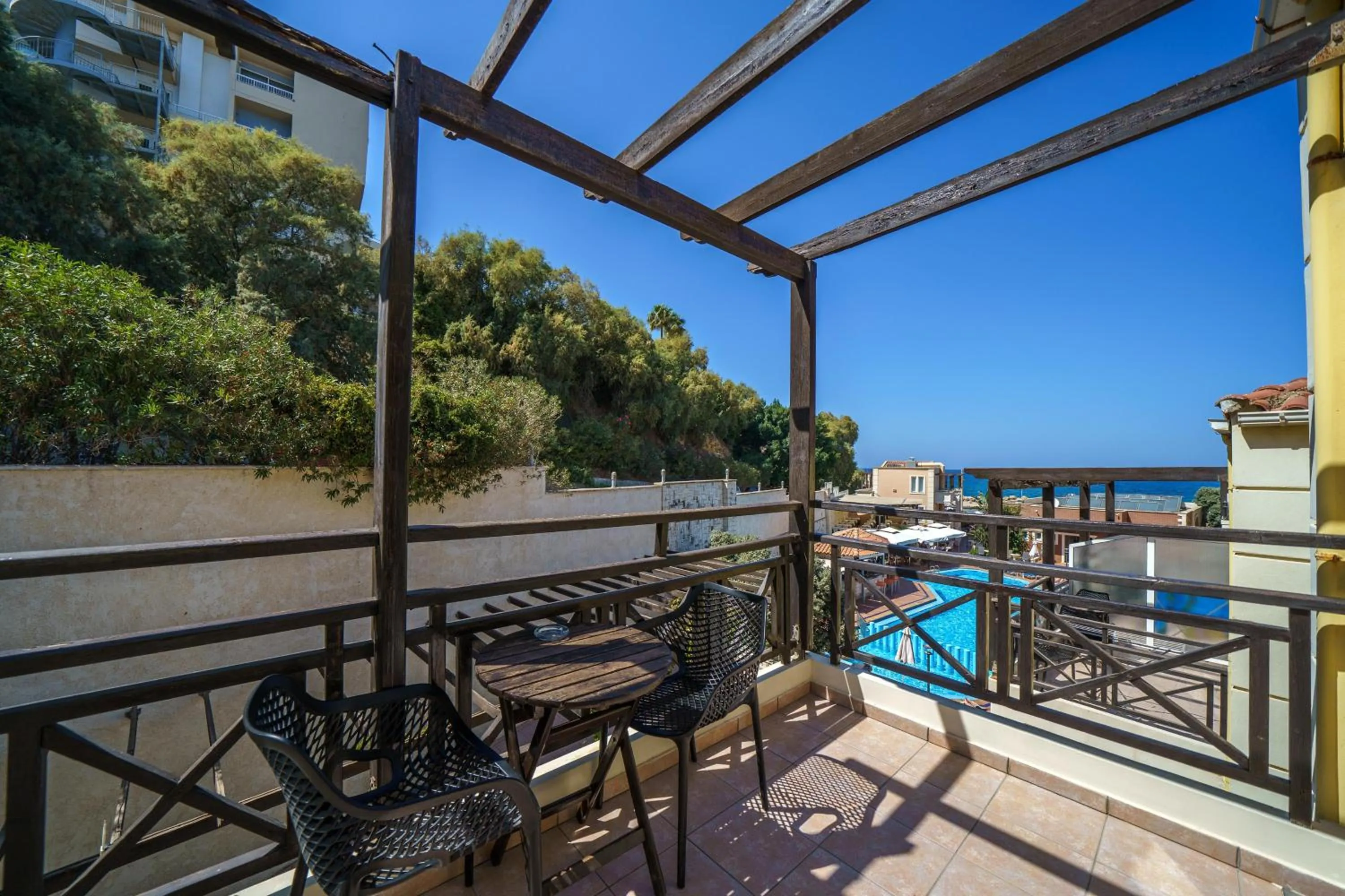 Porto Kalamaki Hotel