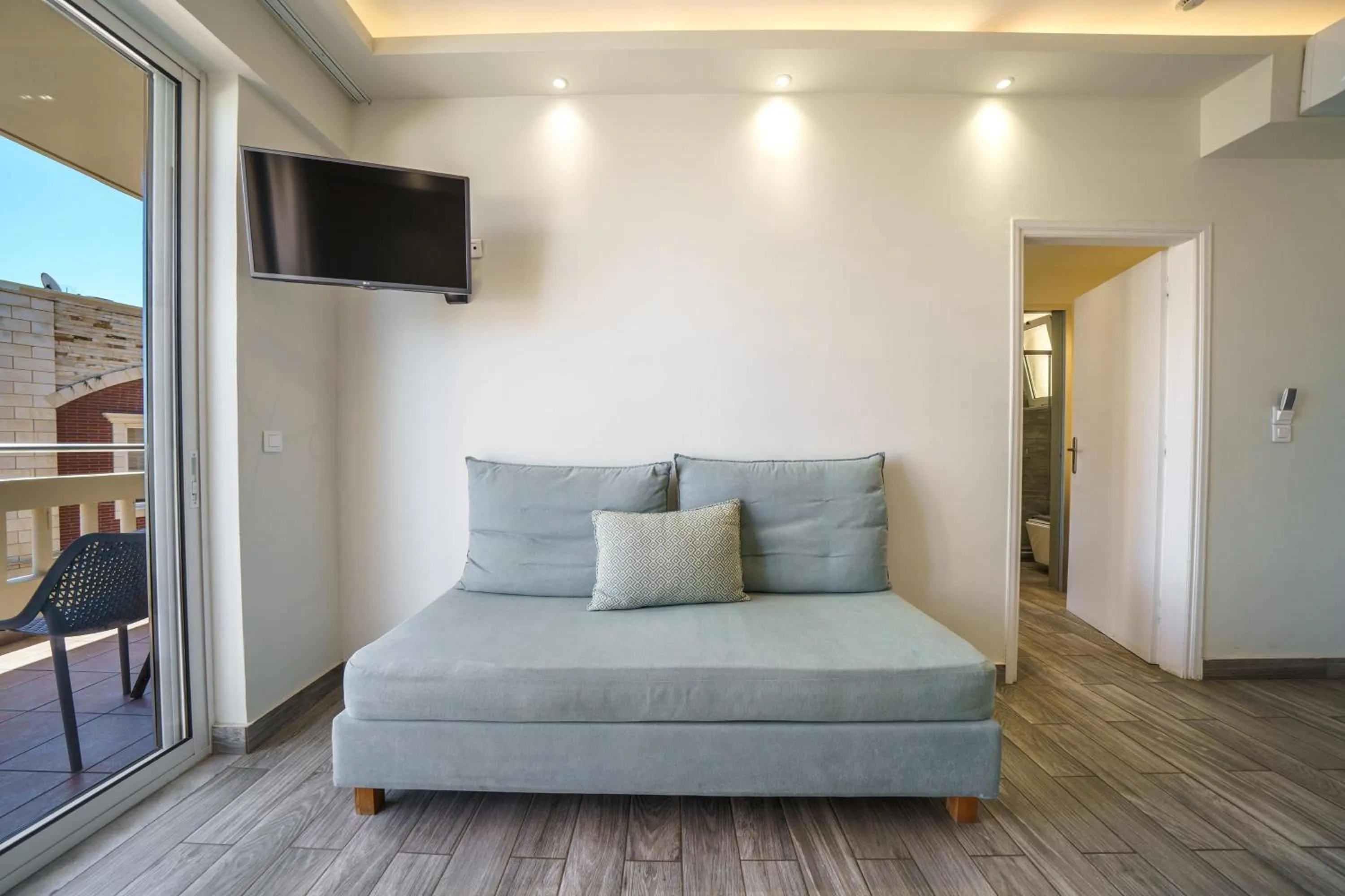 Porto Kalamaki Hotel