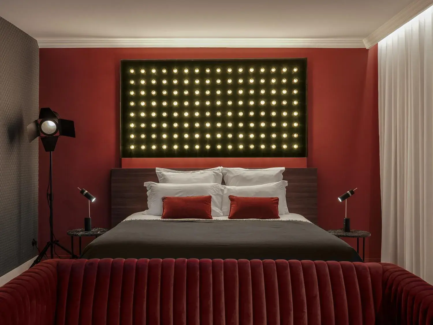 Photo of the whole room, Bed in Seven Hotel Paris Photo of the whole room, Bed in Seven Hotel Paris