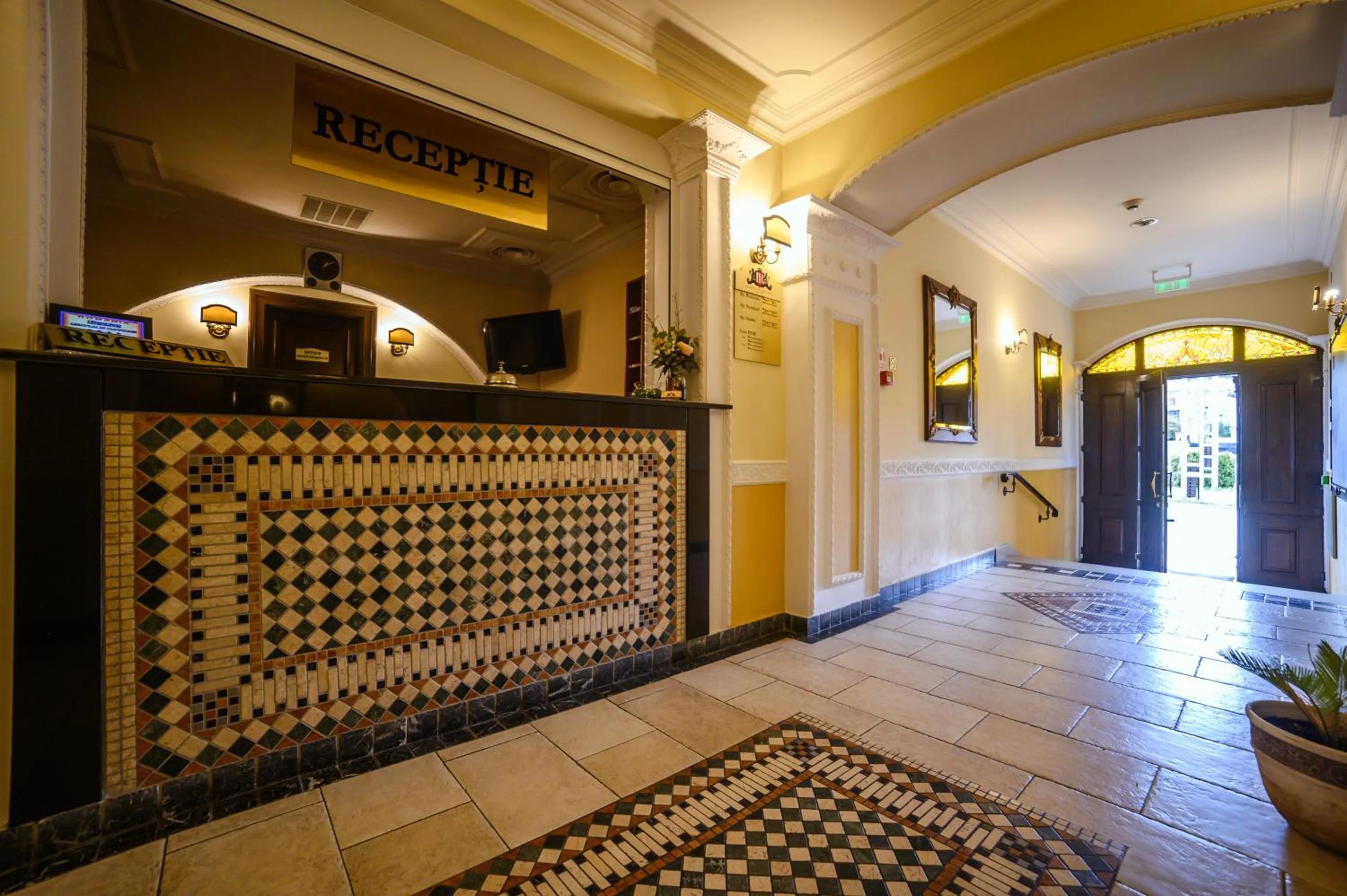 Lobby or reception in Aparthotel Iosefin Residence