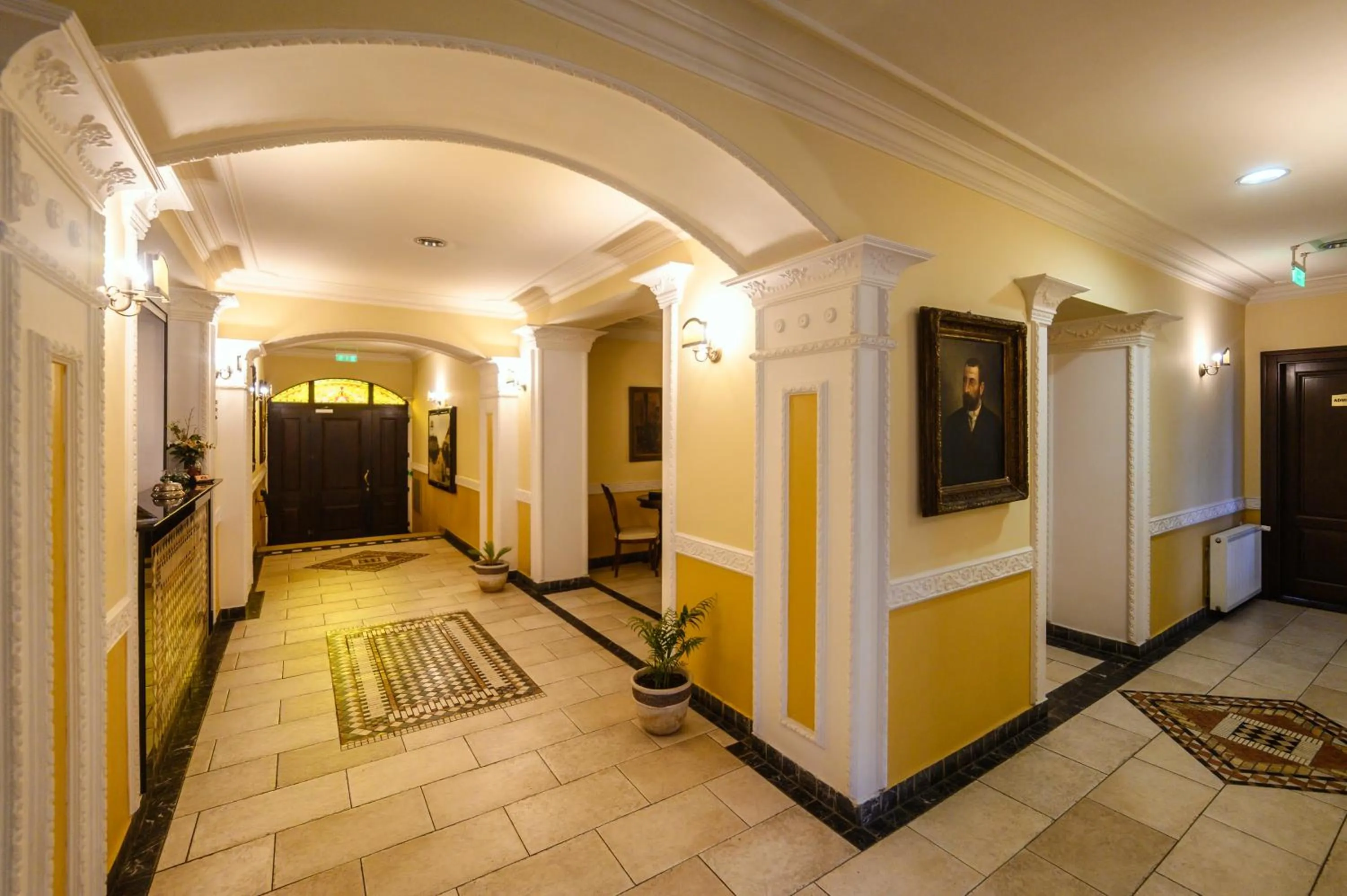 Lobby or reception in Aparthotel Iosefin Residence