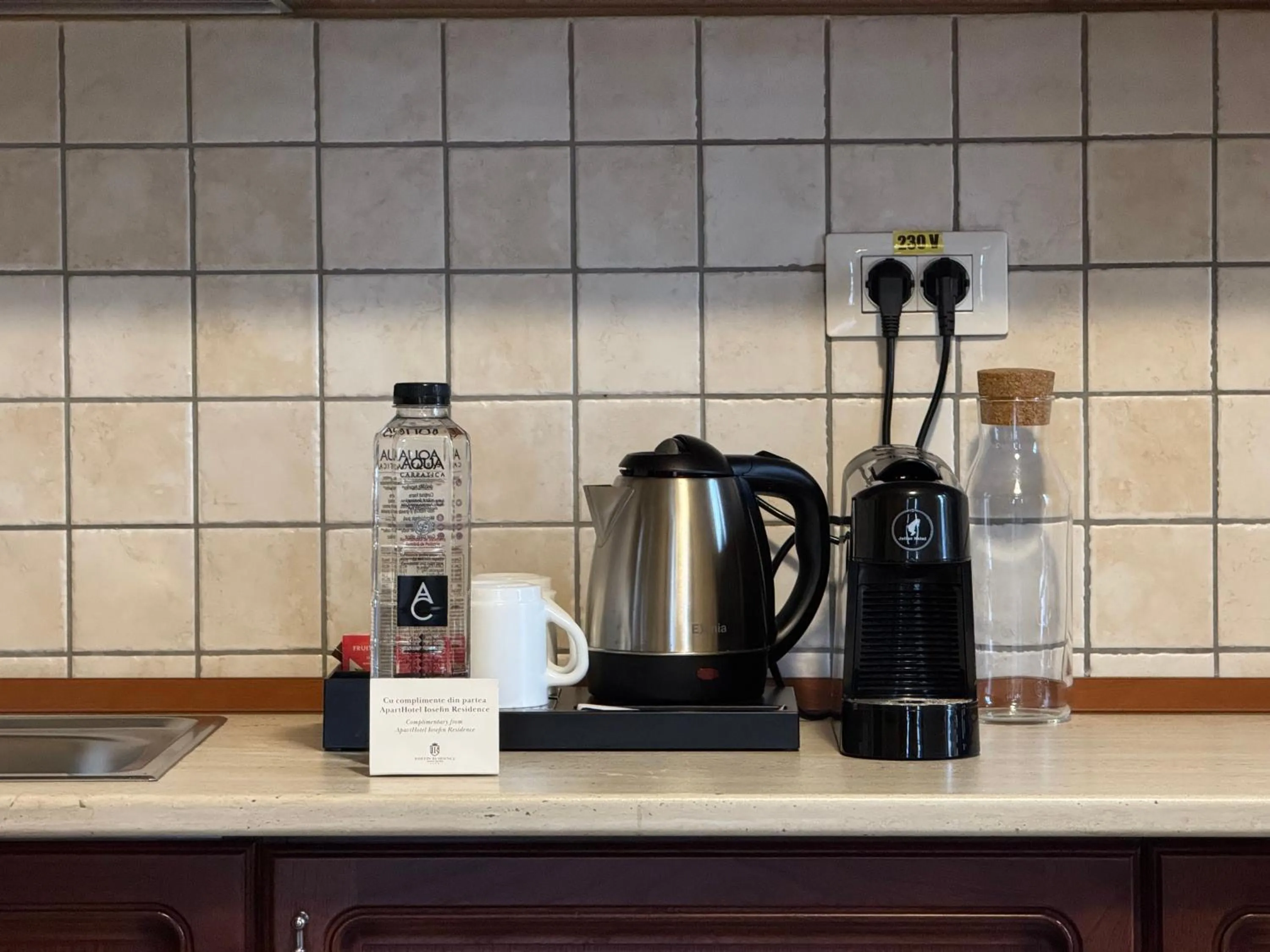 Coffee/tea facilities in Aparthotel Iosefin Residence