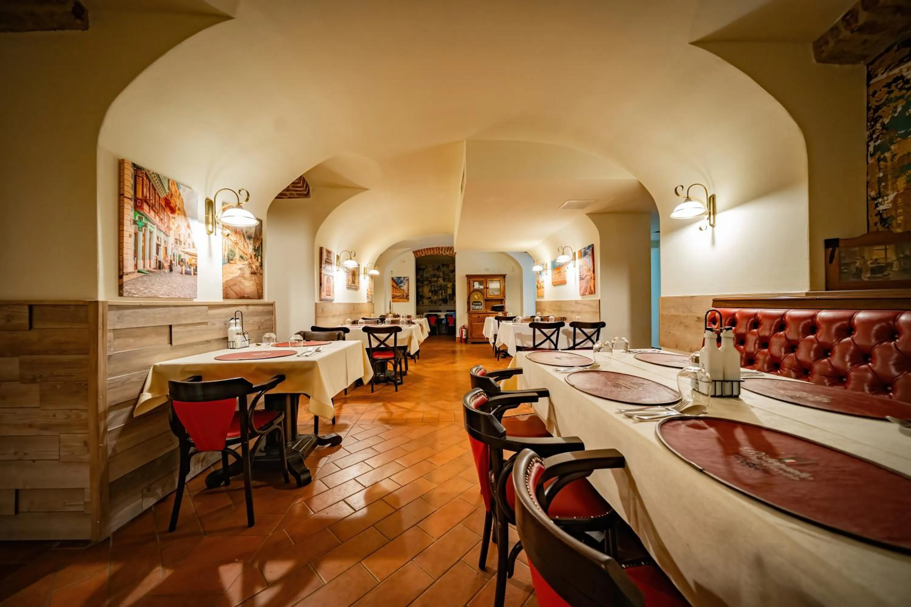 Restaurant/places to eat in Aparthotel Iosefin Residence