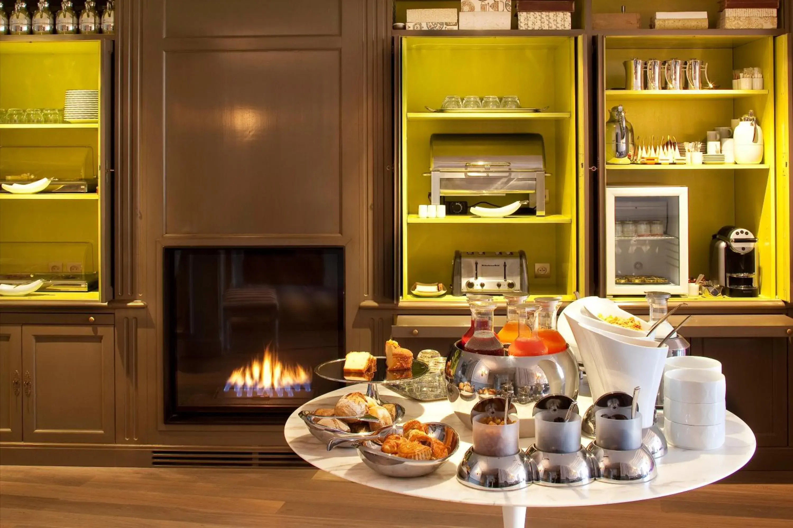 Food in La Maison Favart Food in La Maison Favart