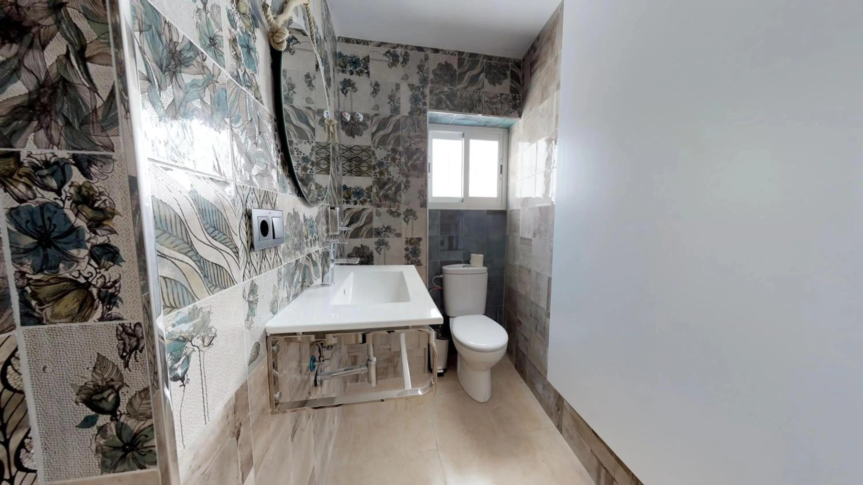 Bathroom in Hostal Boutique La Española