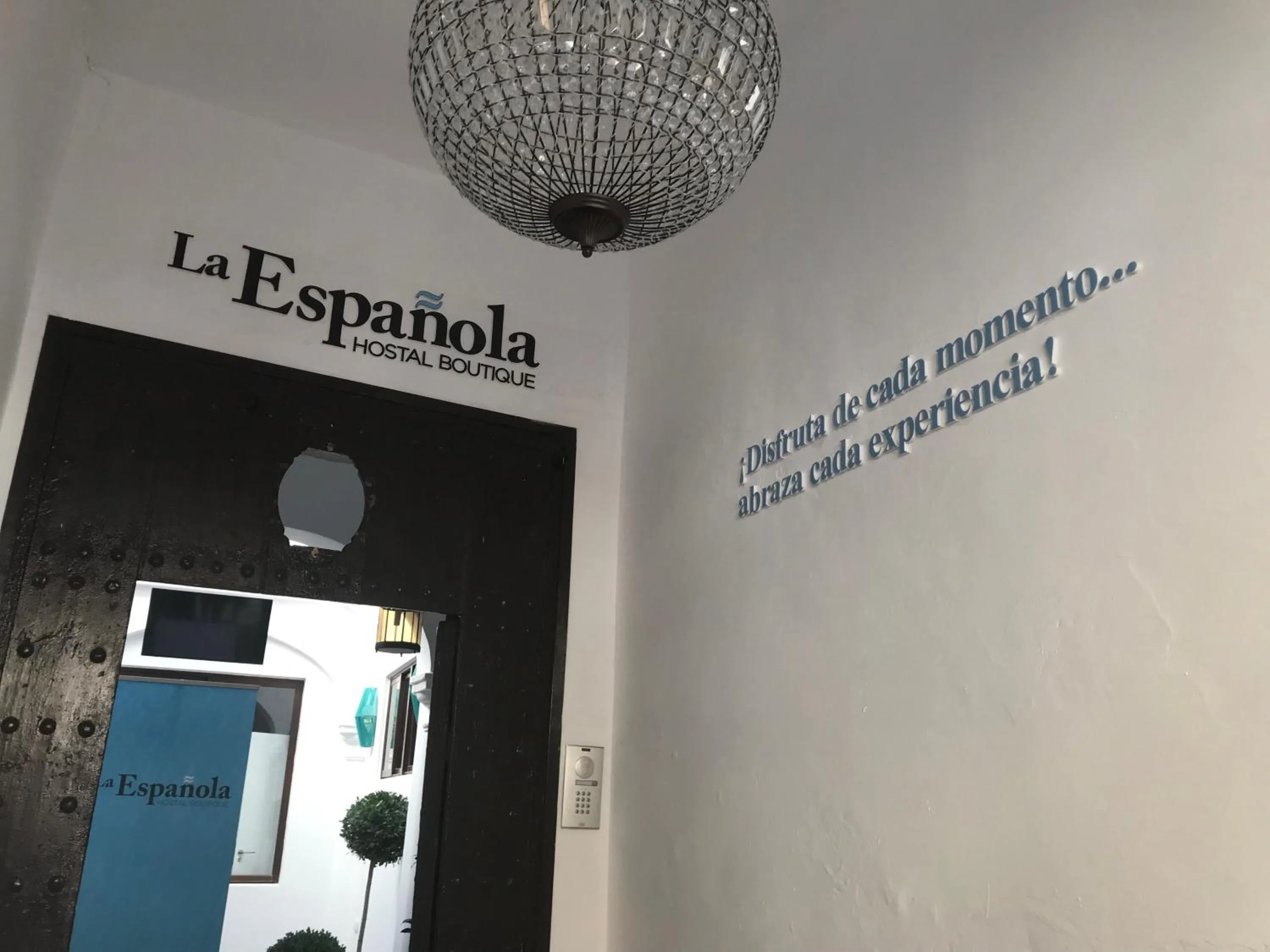 Facade/entrance in Hostal Boutique La Española