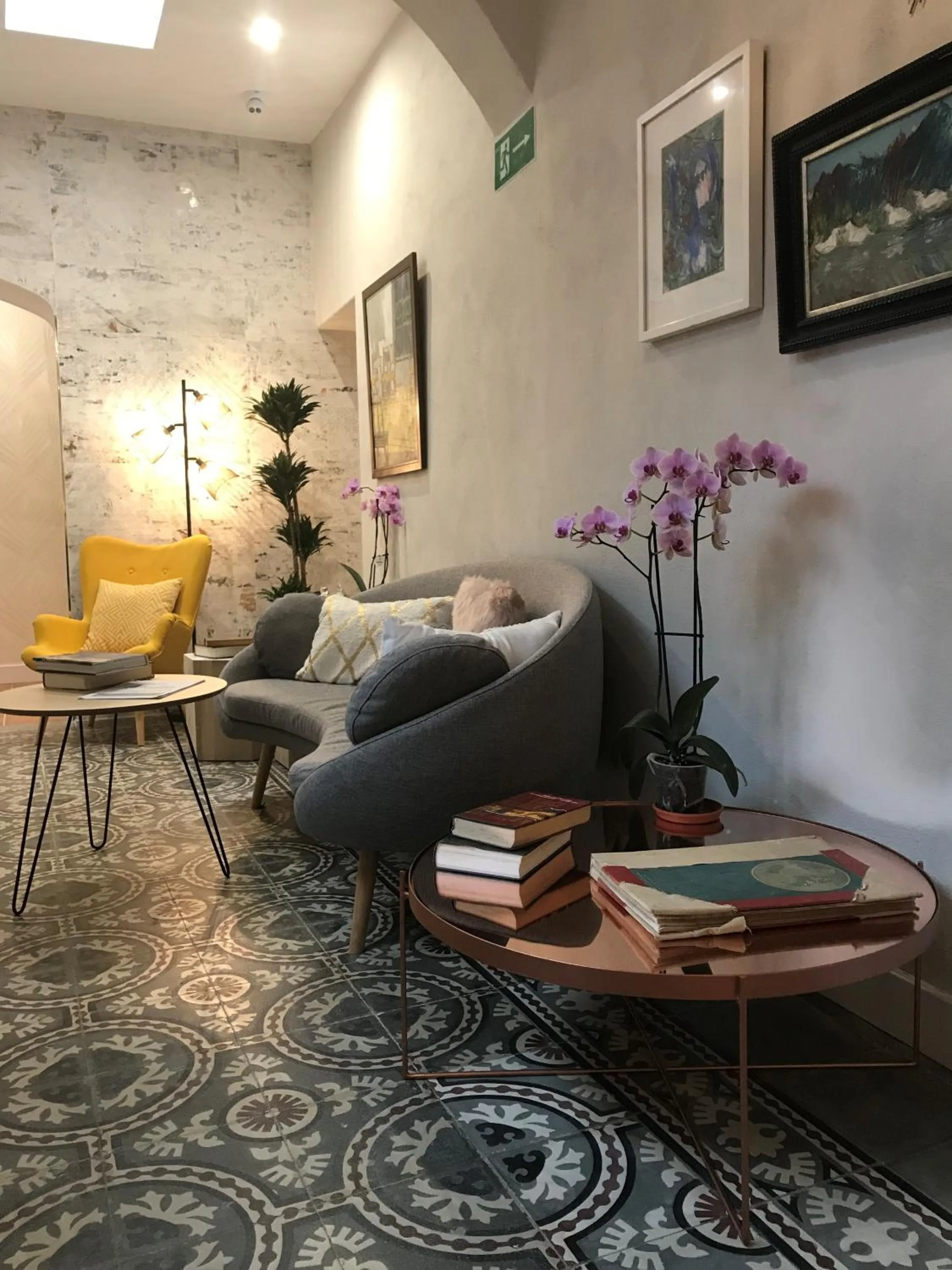 Property building in Hostal Boutique La Española