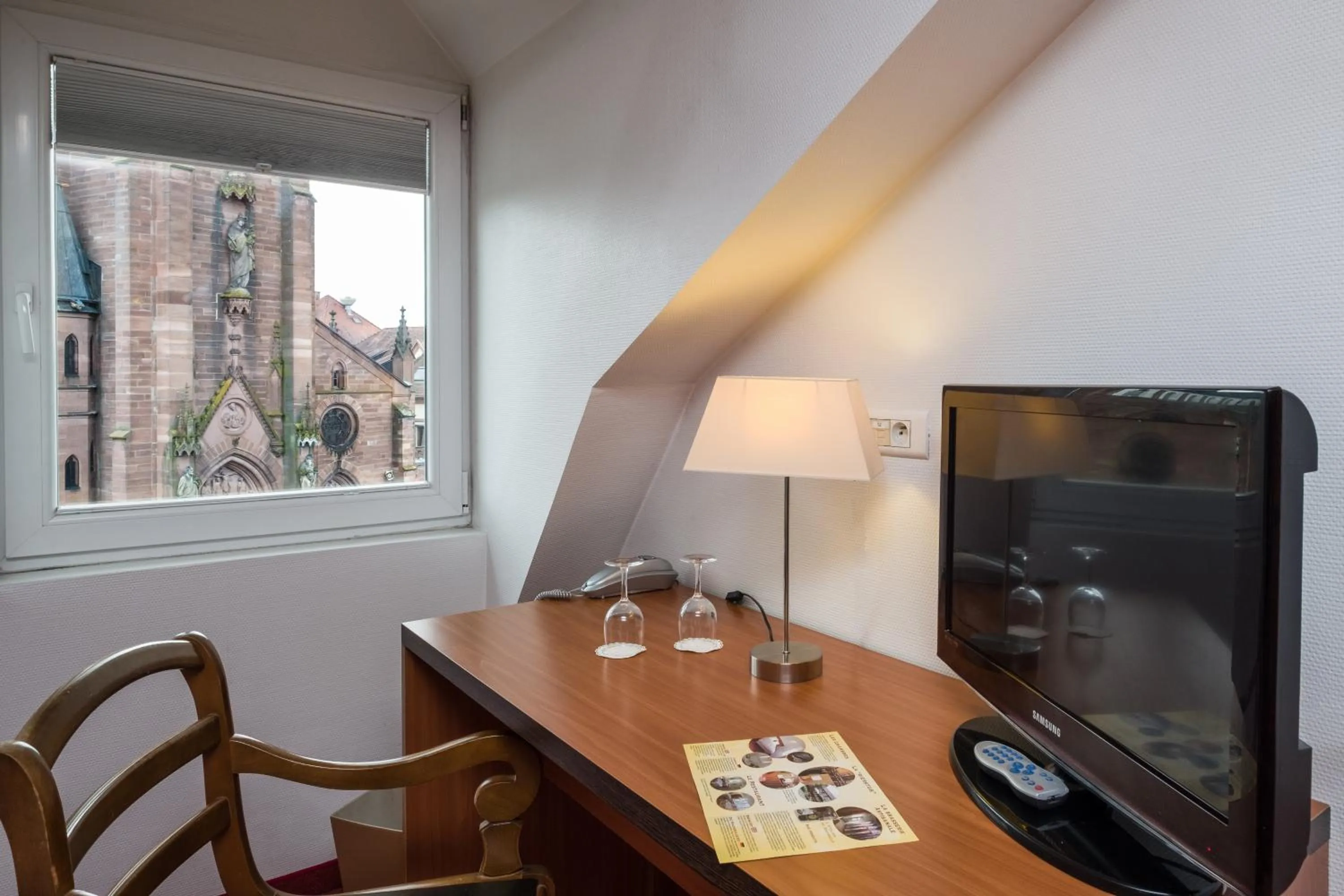 Bedroom in Hôtel Restaurant Notre Dame