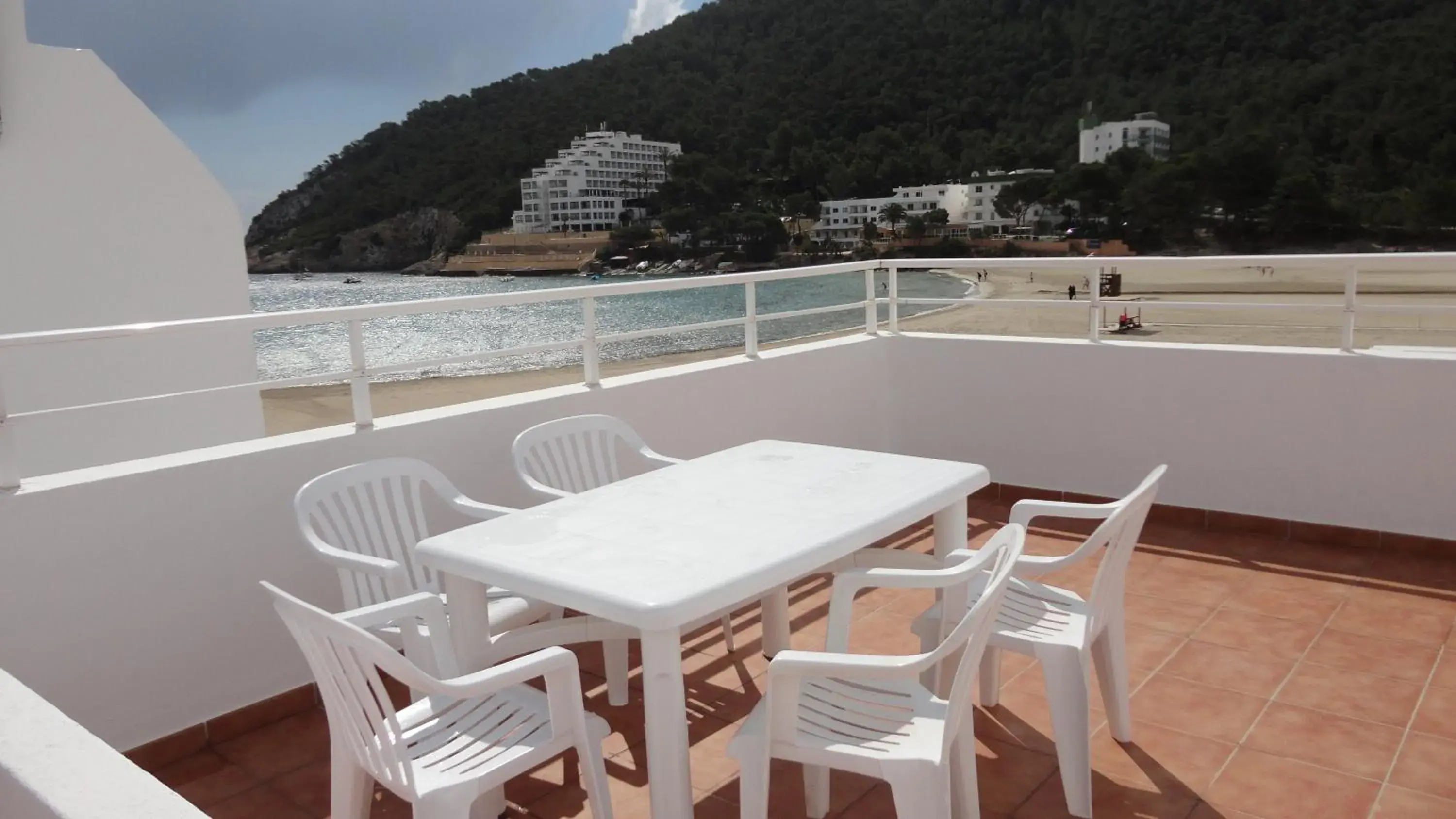 Apartamentos Cala Llonga Apartamentos Cala Llonga