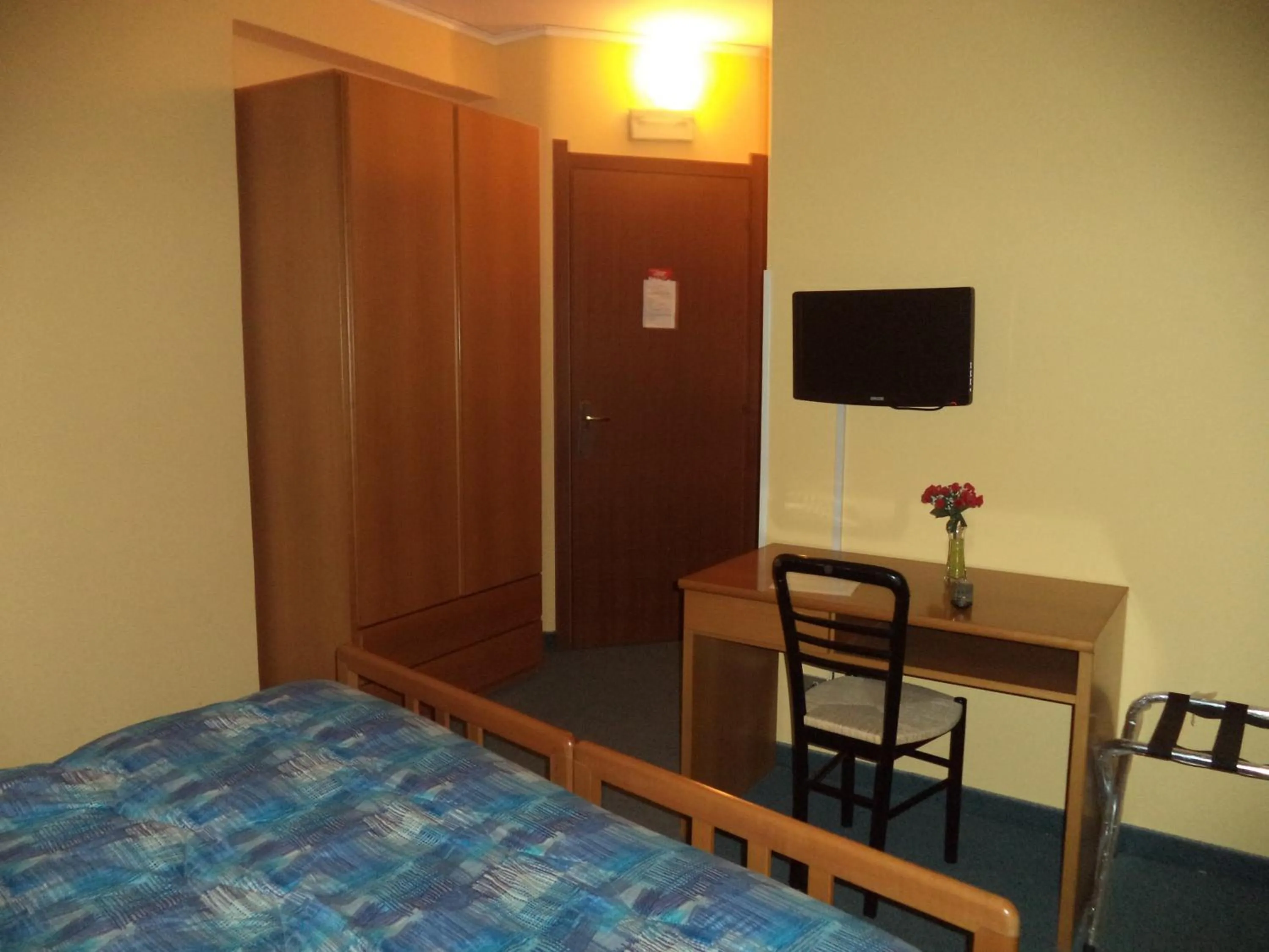 Photo of the whole room, Bed in Hotel Il Nibbio