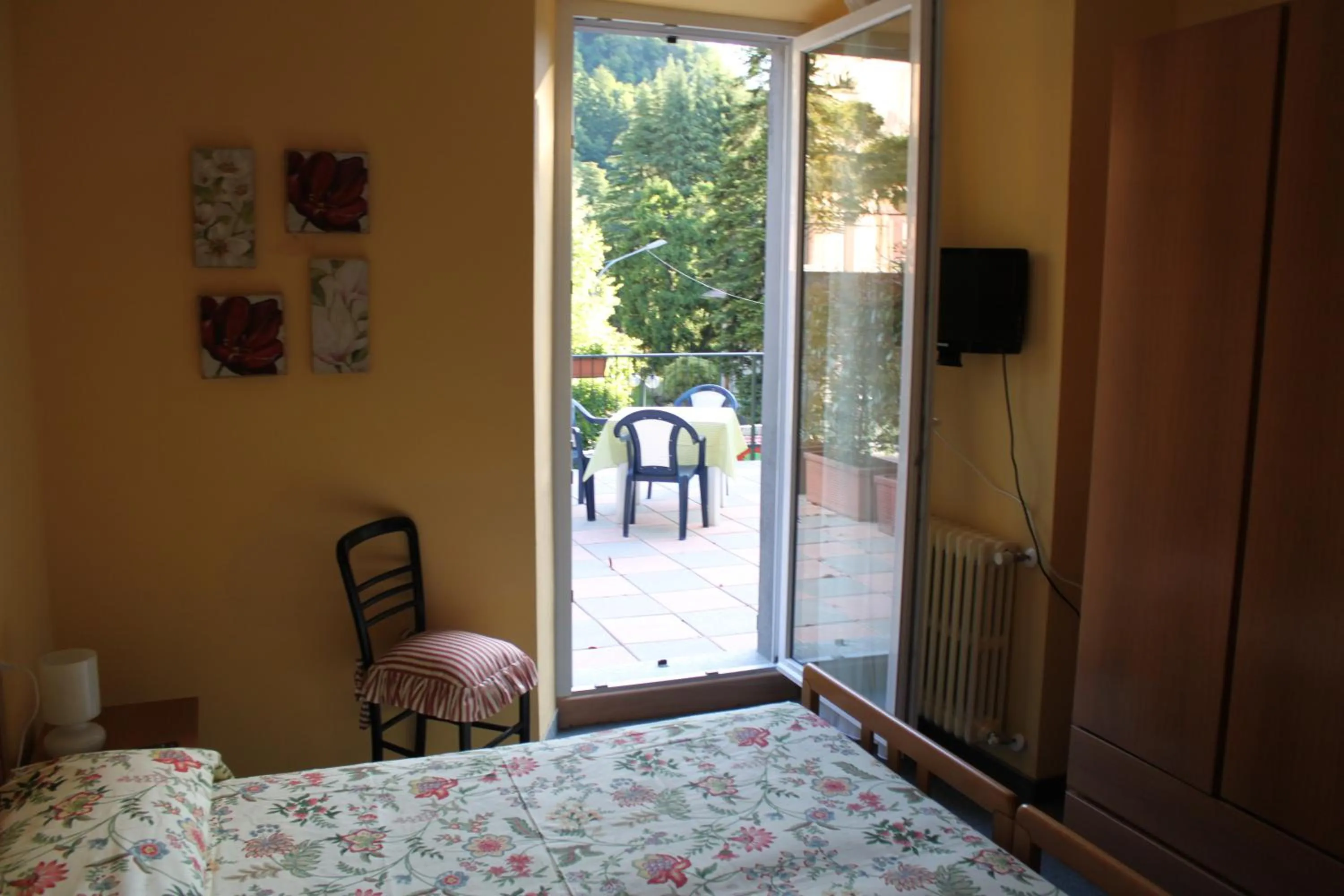 Day, Bed in Hotel Il Nibbio