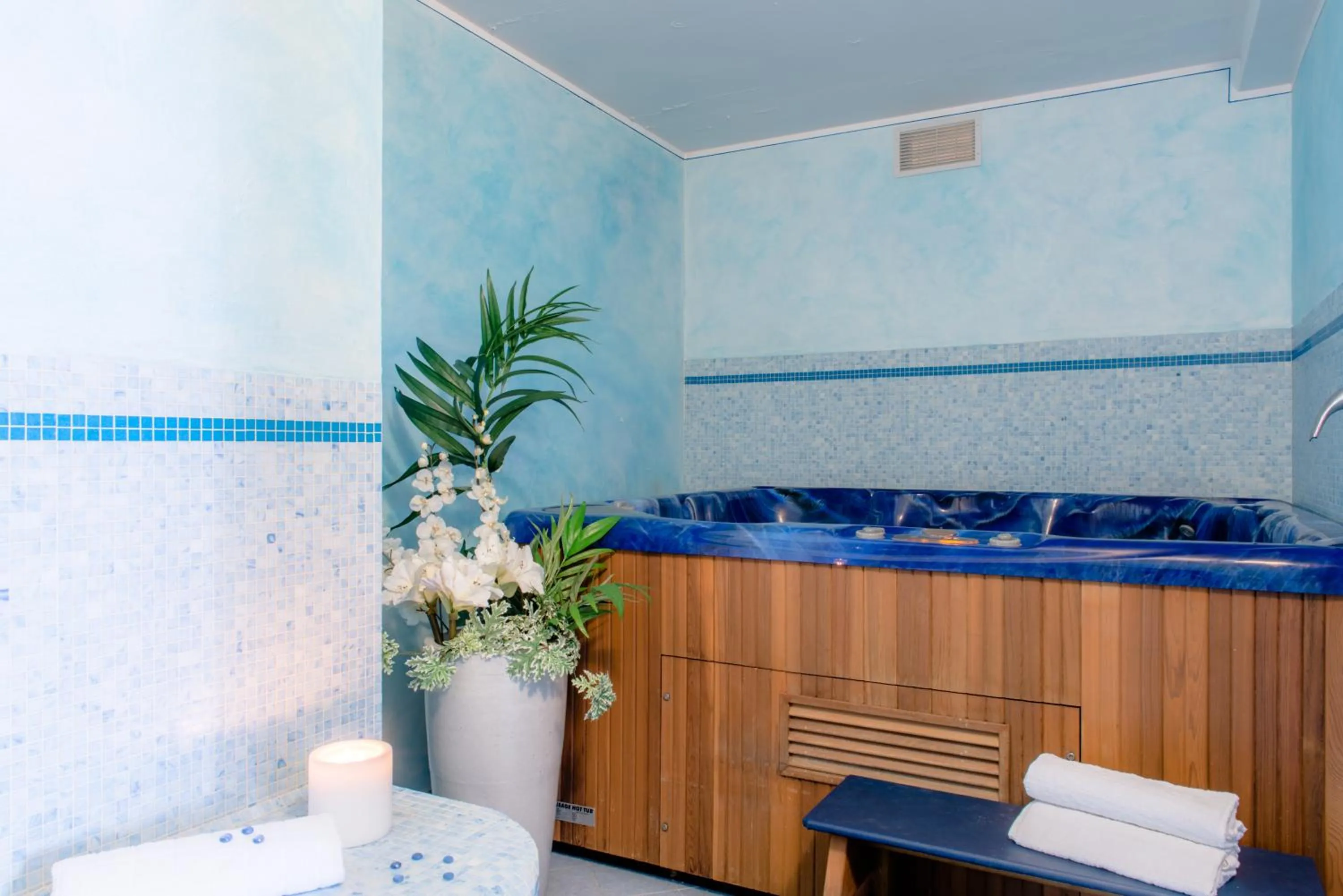 Hot Tub in Village Hotel Lucia