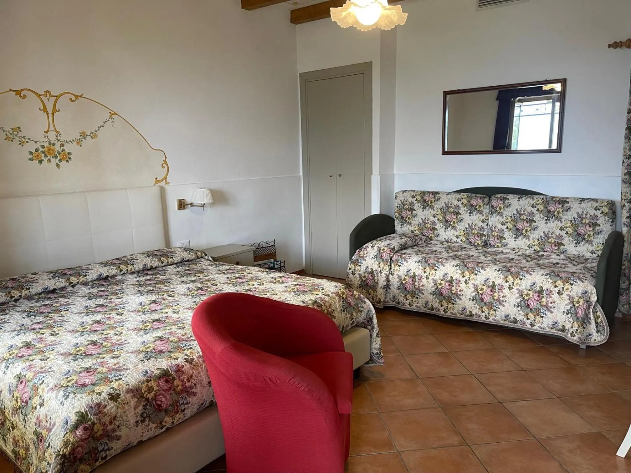 Bed in Village Hotel Lucia