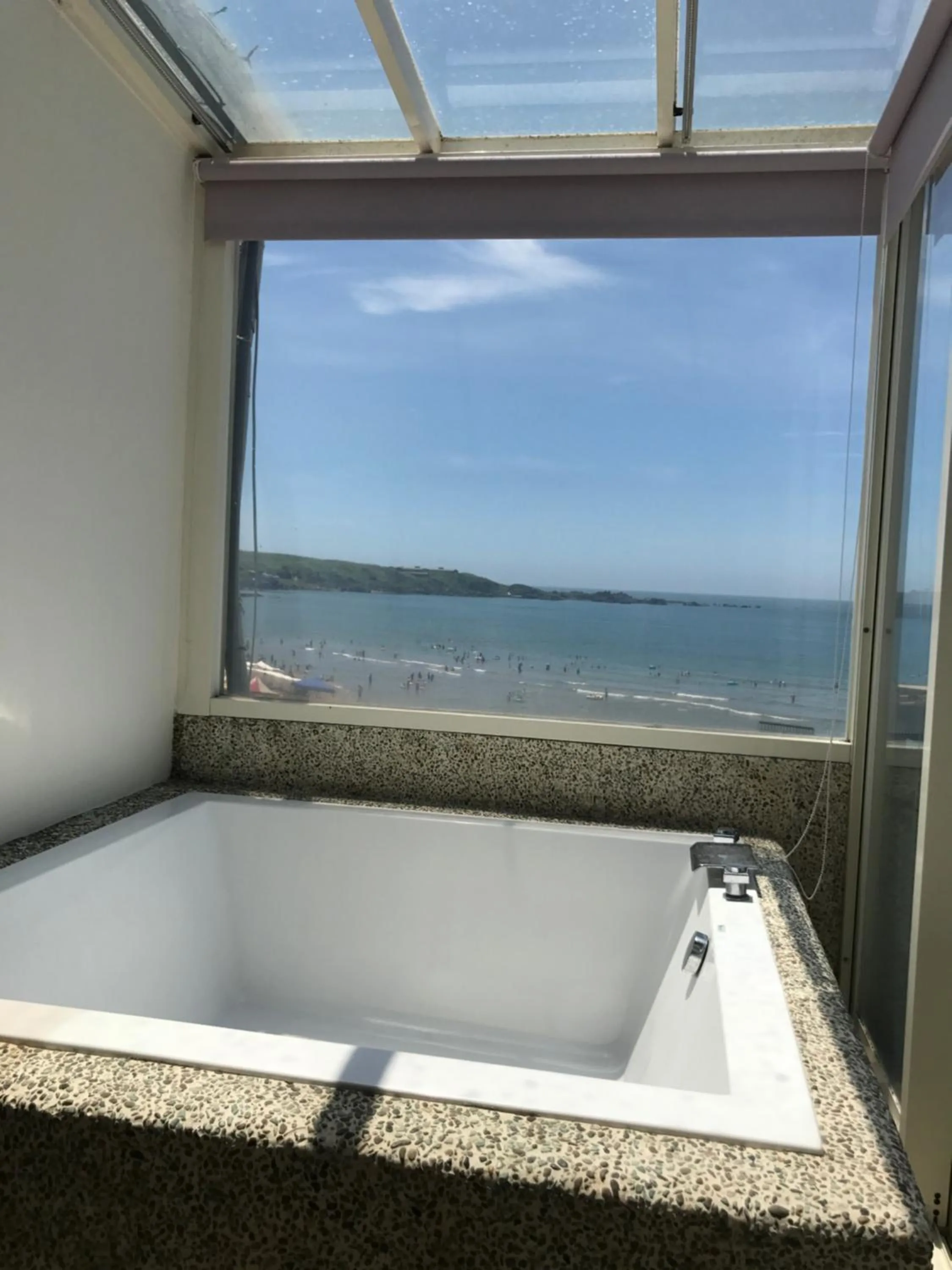 Sea view in Chill Chill House