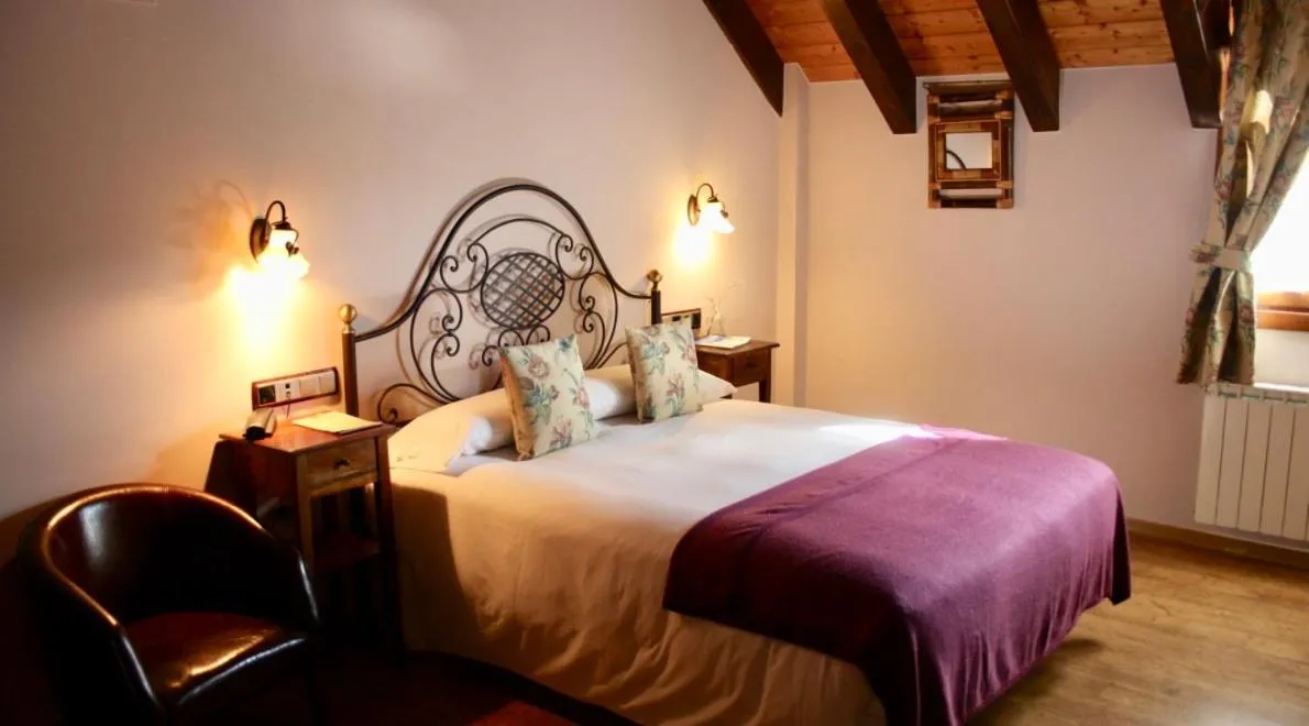 Bedroom, Bed in Hotel Casa Arcas